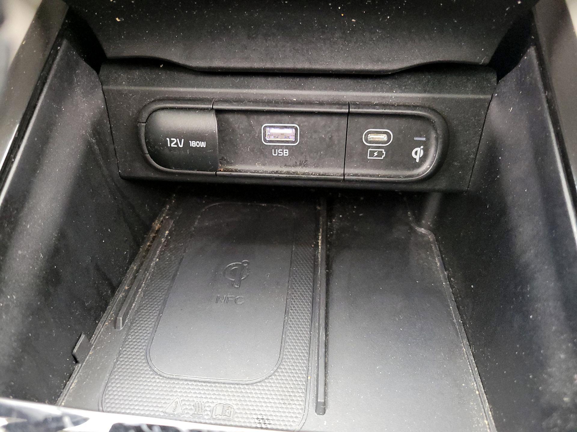 Thumbnail: 2023 Kia Telluride - 19