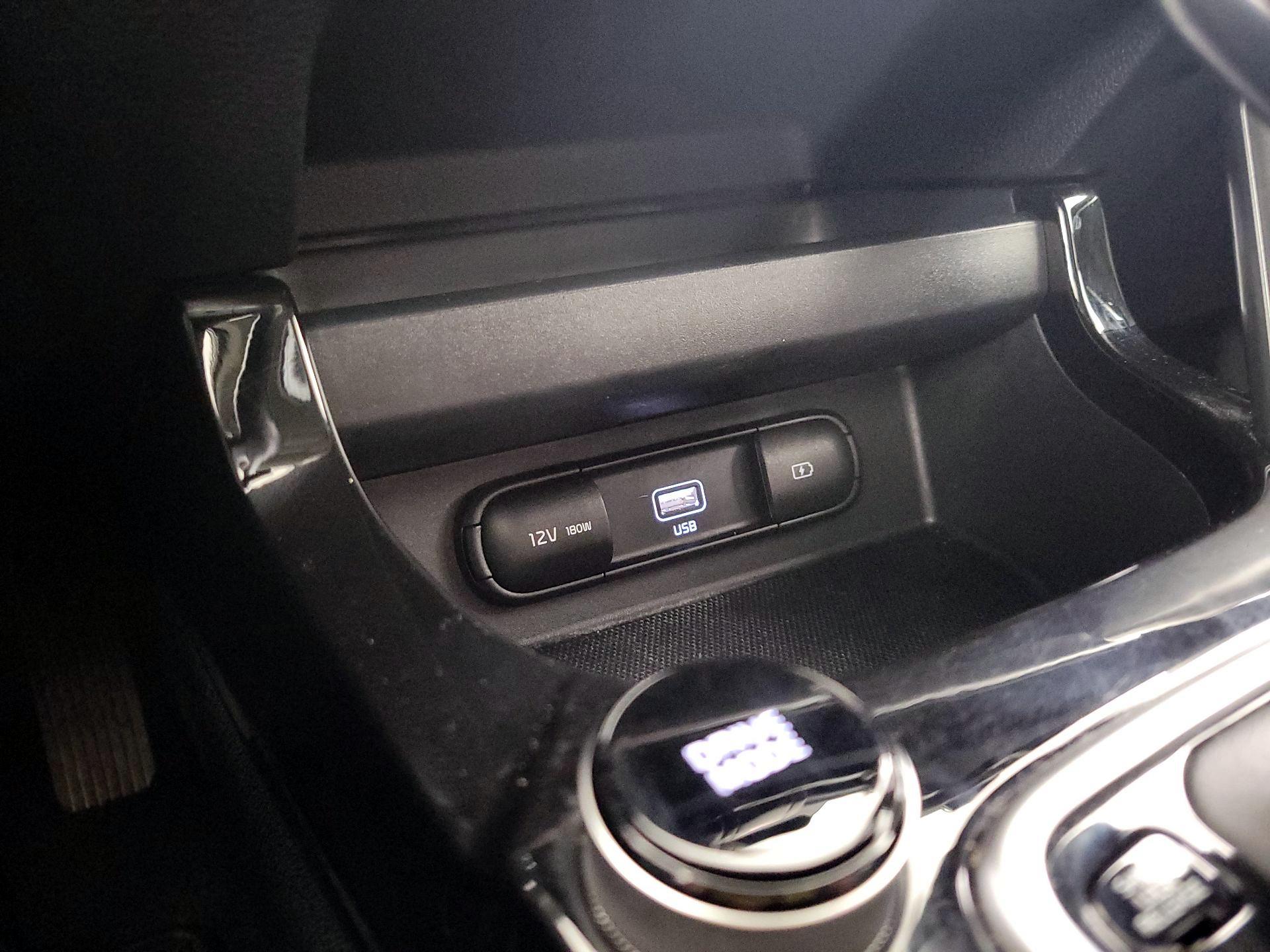 Thumbnail: 2023 Kia Seltos - 19