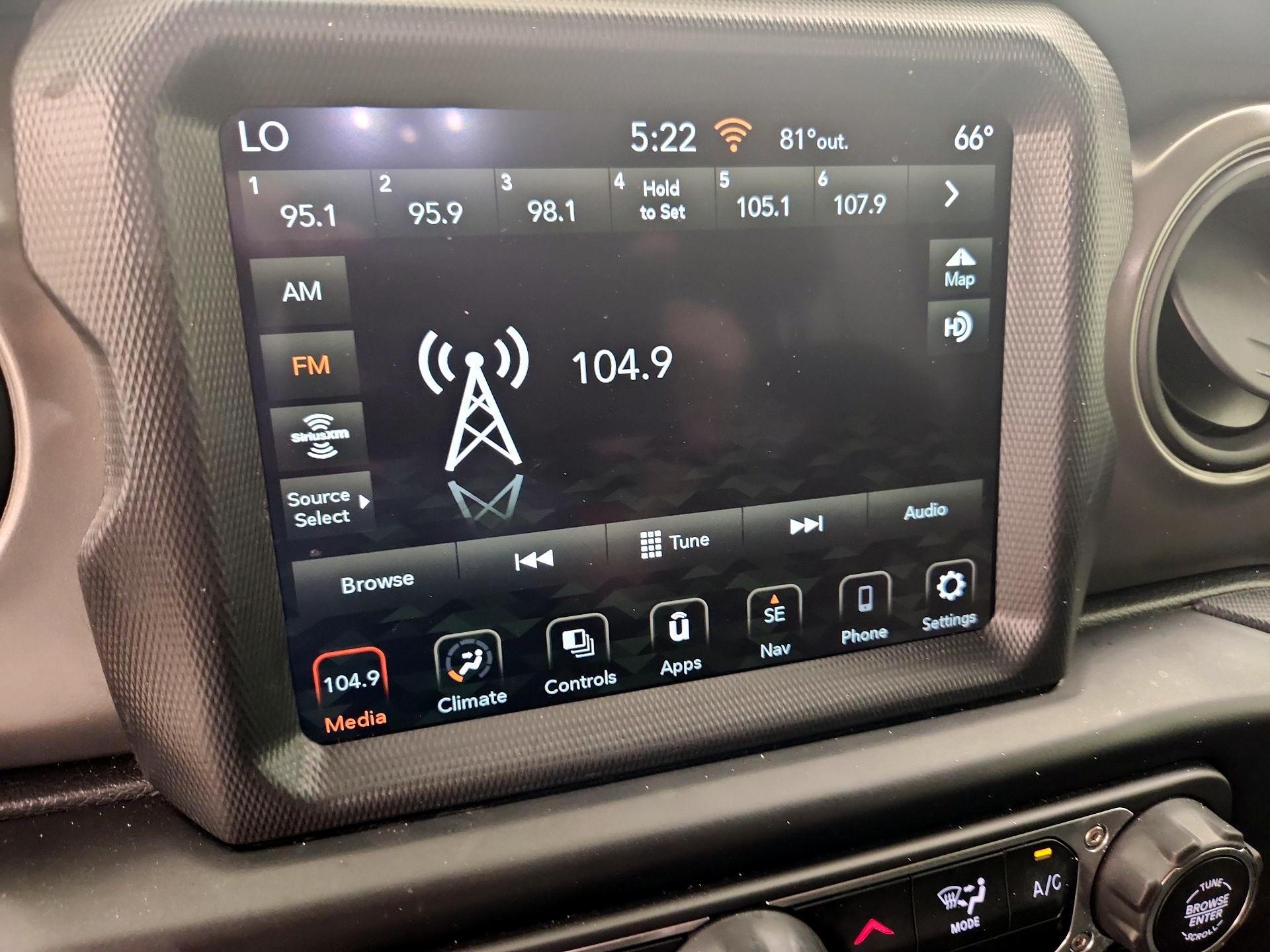 Thumbnail: 2022 Jeep Gladiator - 14