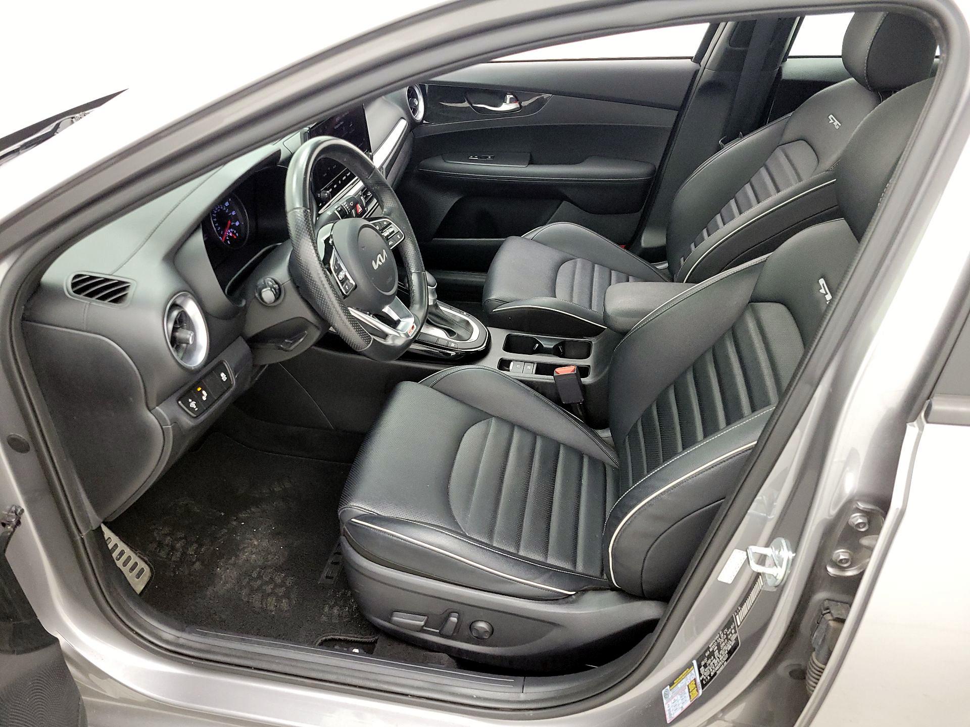 Thumbnail: 2023 Kia Forte - 11