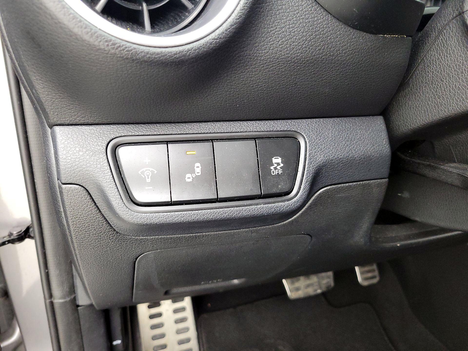 Thumbnail: 2023 Kia Forte - 13