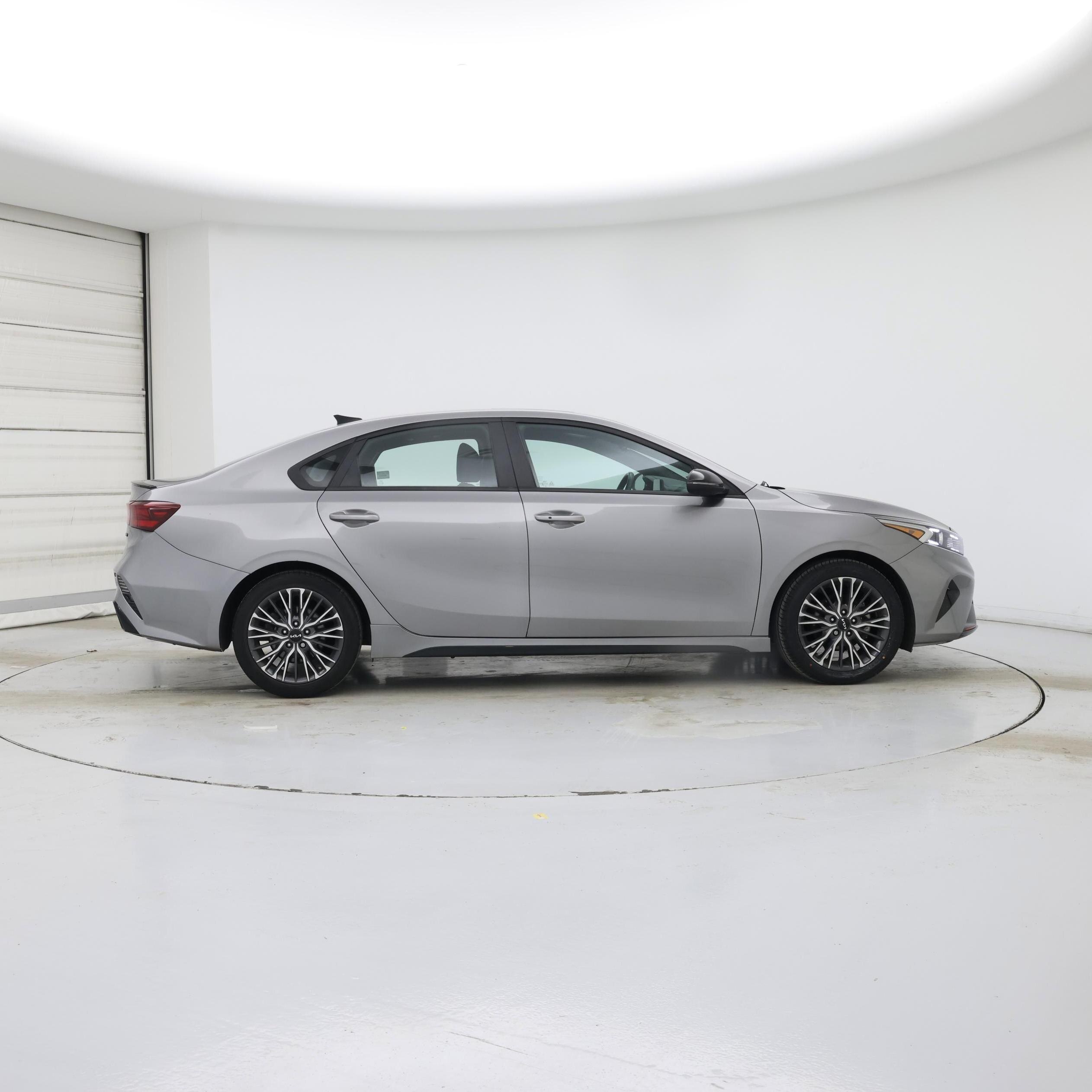 Thumbnail: 2023 Kia Forte - 7