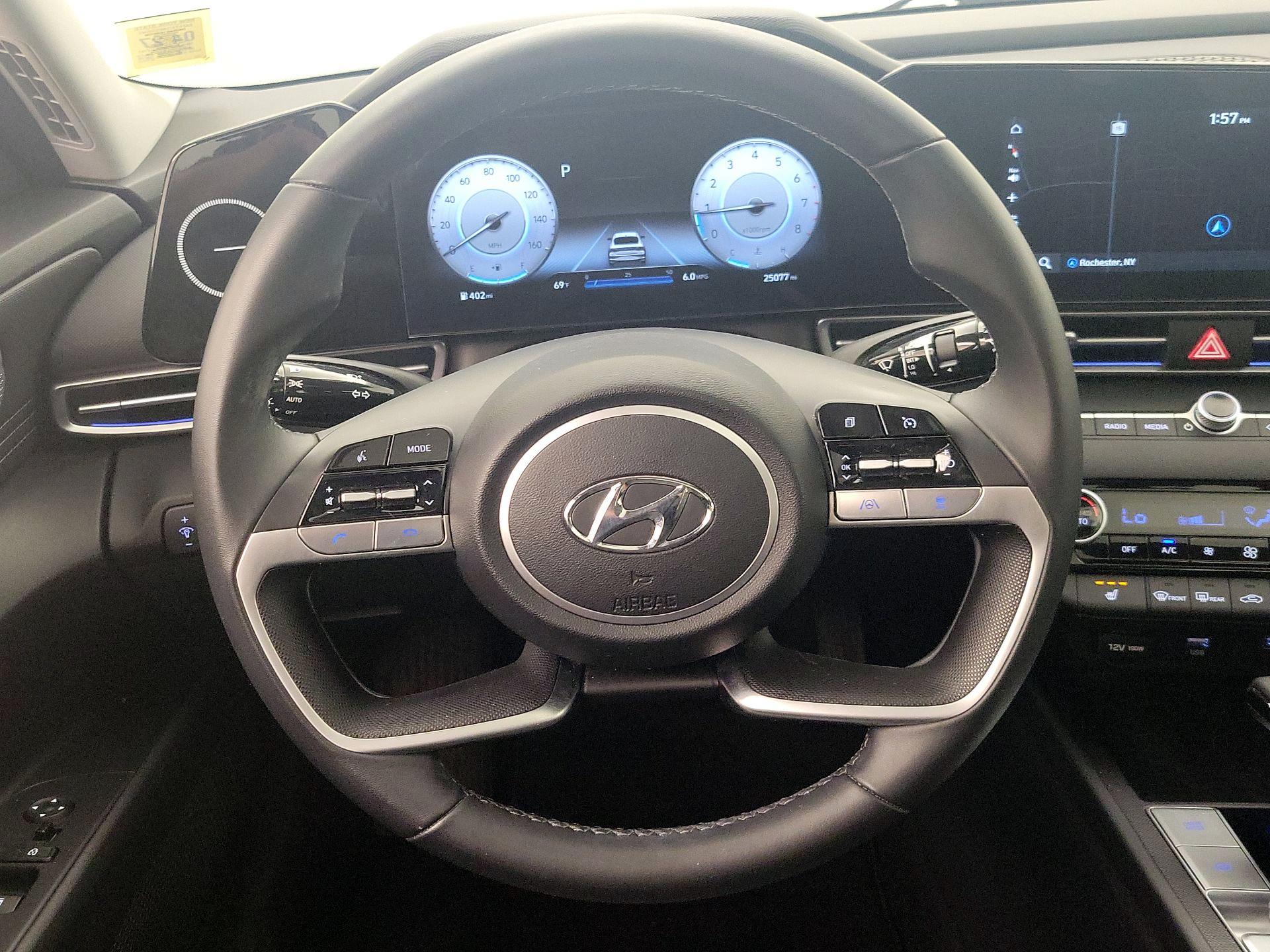 Thumbnail: 2023 Hyundai Elantra - 10