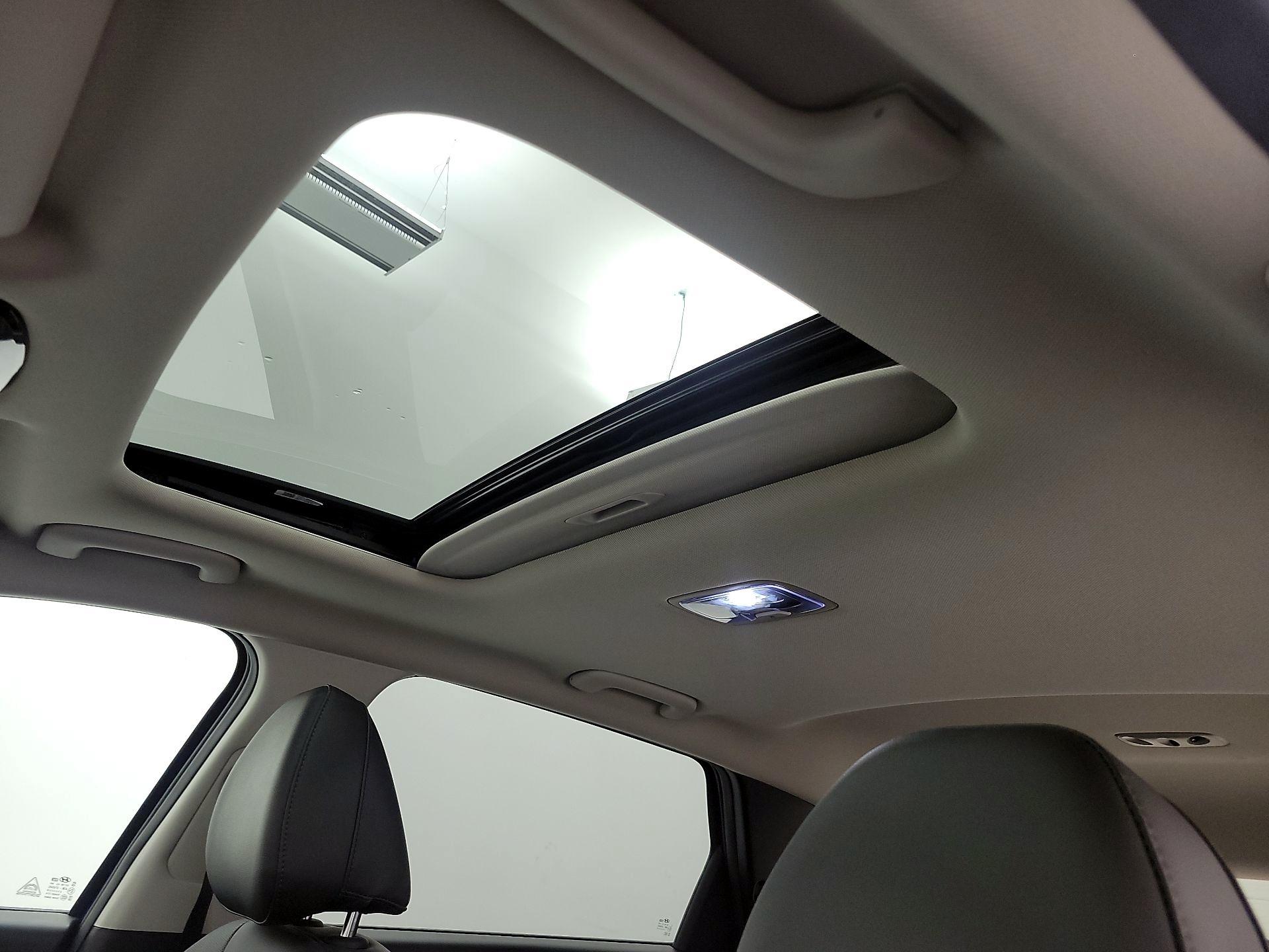 Thumbnail: 2023 Hyundai Tucson - 19