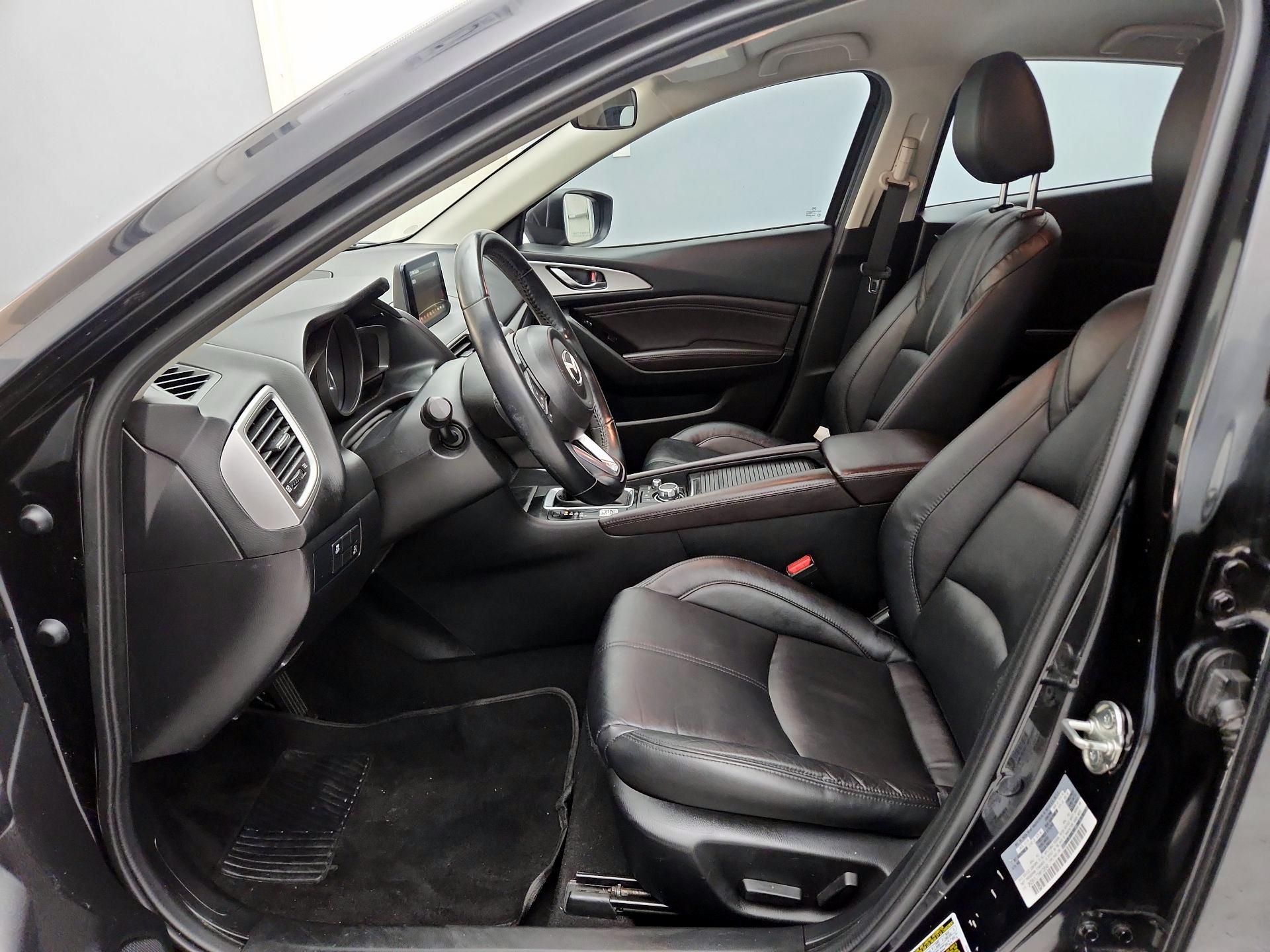 Thumbnail: 2017 Mazda Mazda3 - 11