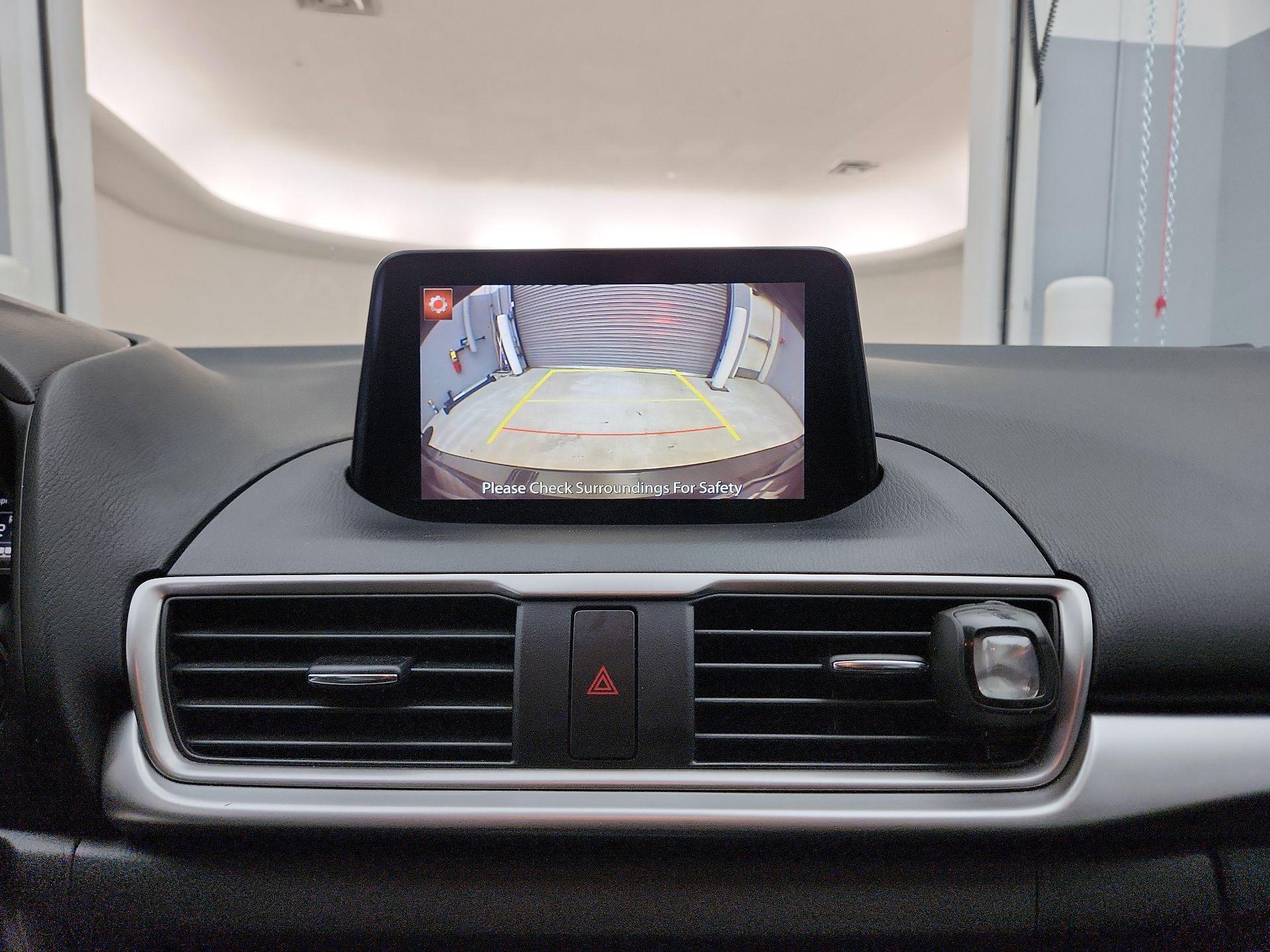 Thumbnail: 2017 Mazda Mazda3 - 14