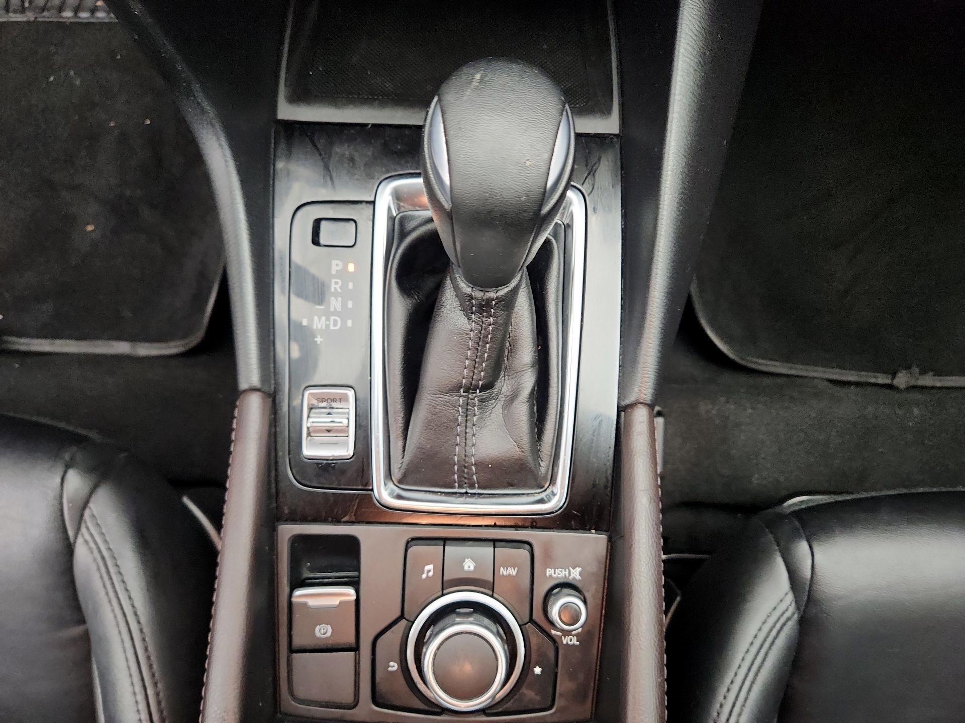 Thumbnail: 2017 Mazda Mazda3 - 17