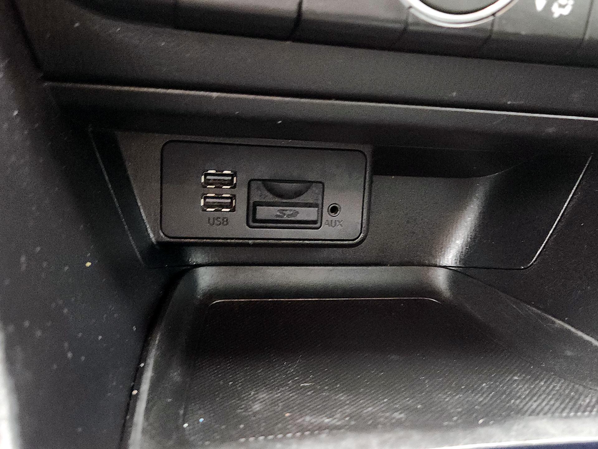 Thumbnail: 2017 Mazda Mazda3 - 18