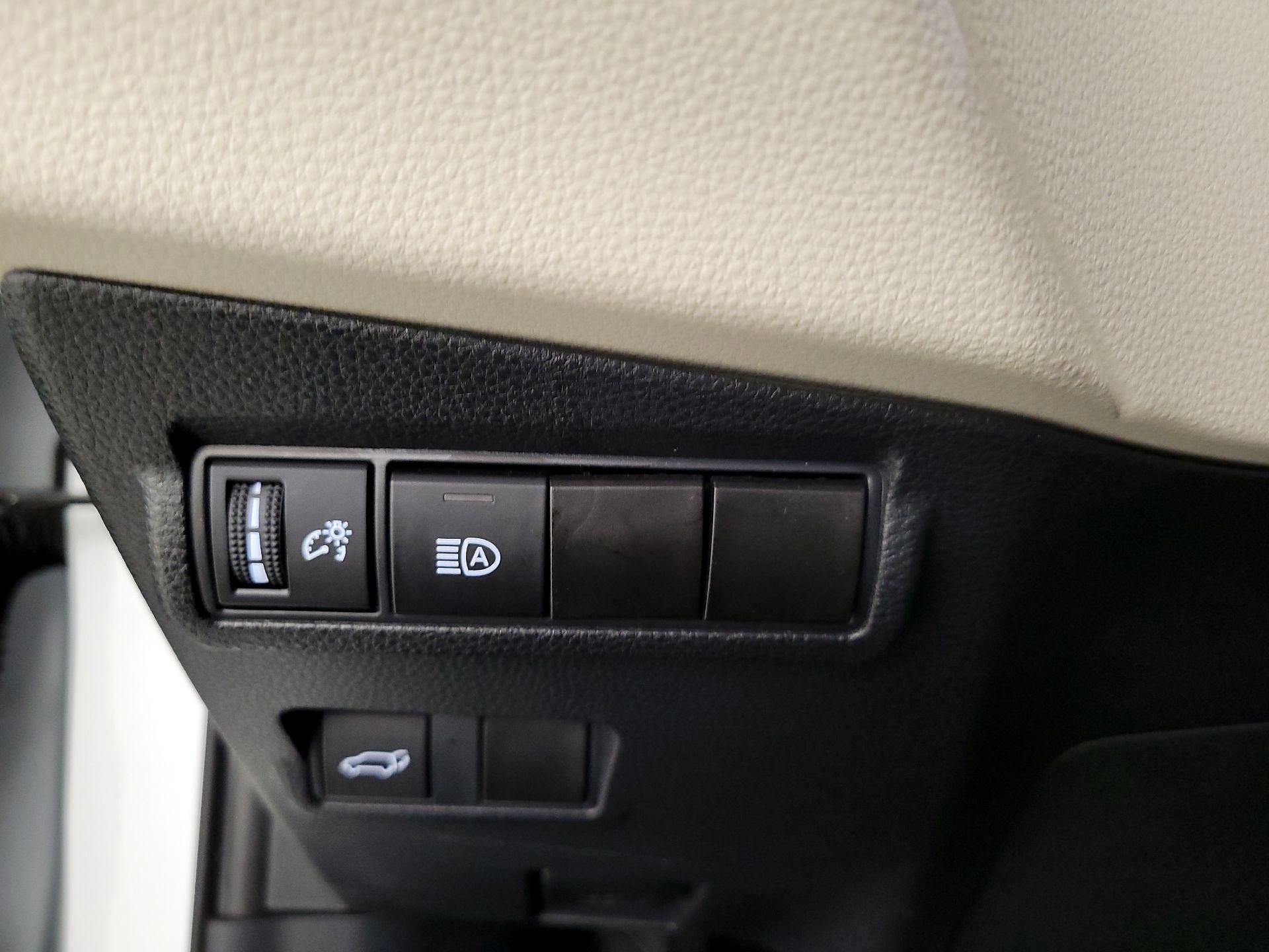 Thumbnail: 2023 Toyota Corolla Cross - 13