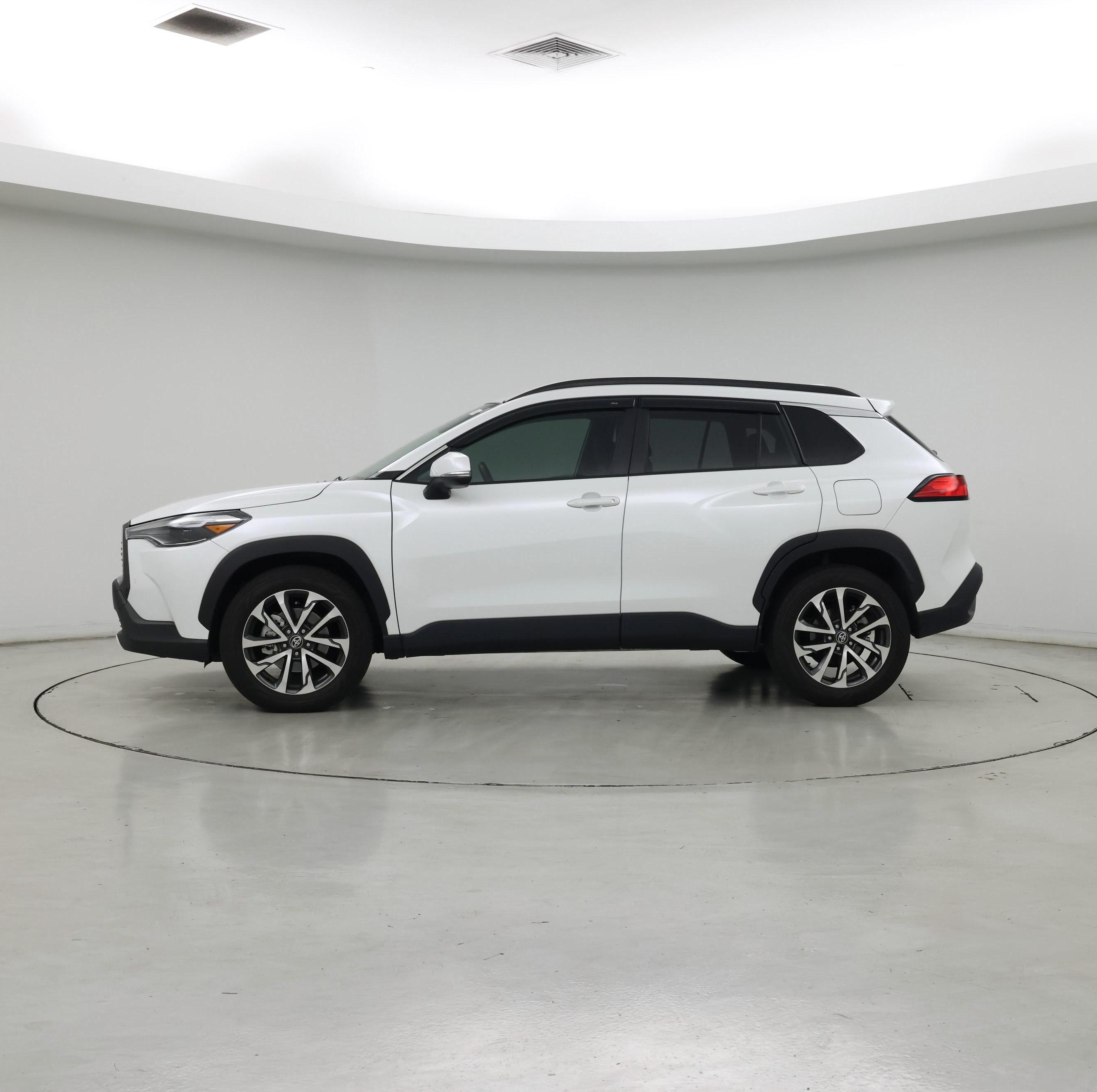 Thumbnail: 2023 Toyota Corolla Cross - 3