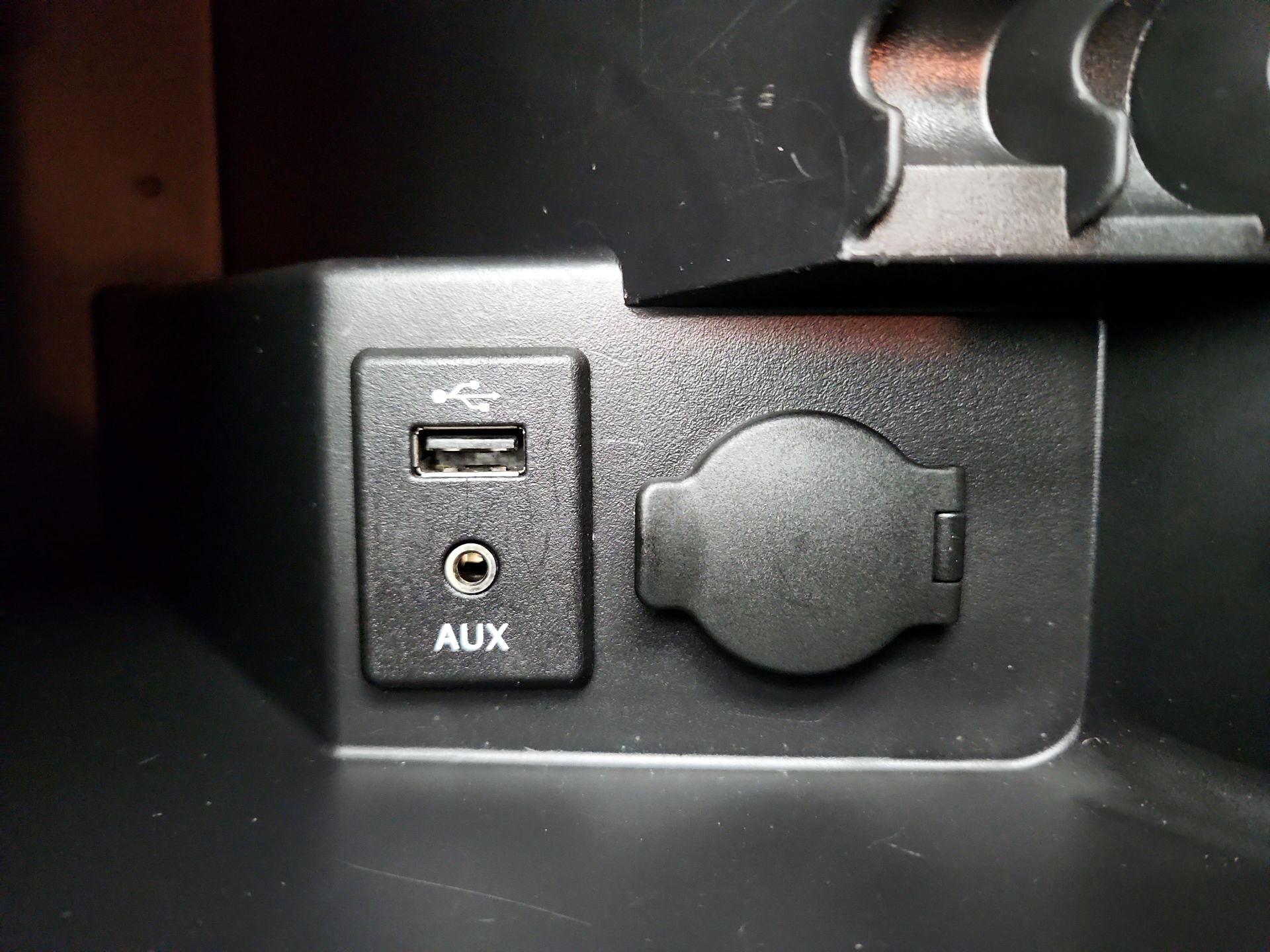 Thumbnail: 2016 Nissan Frontier - 17