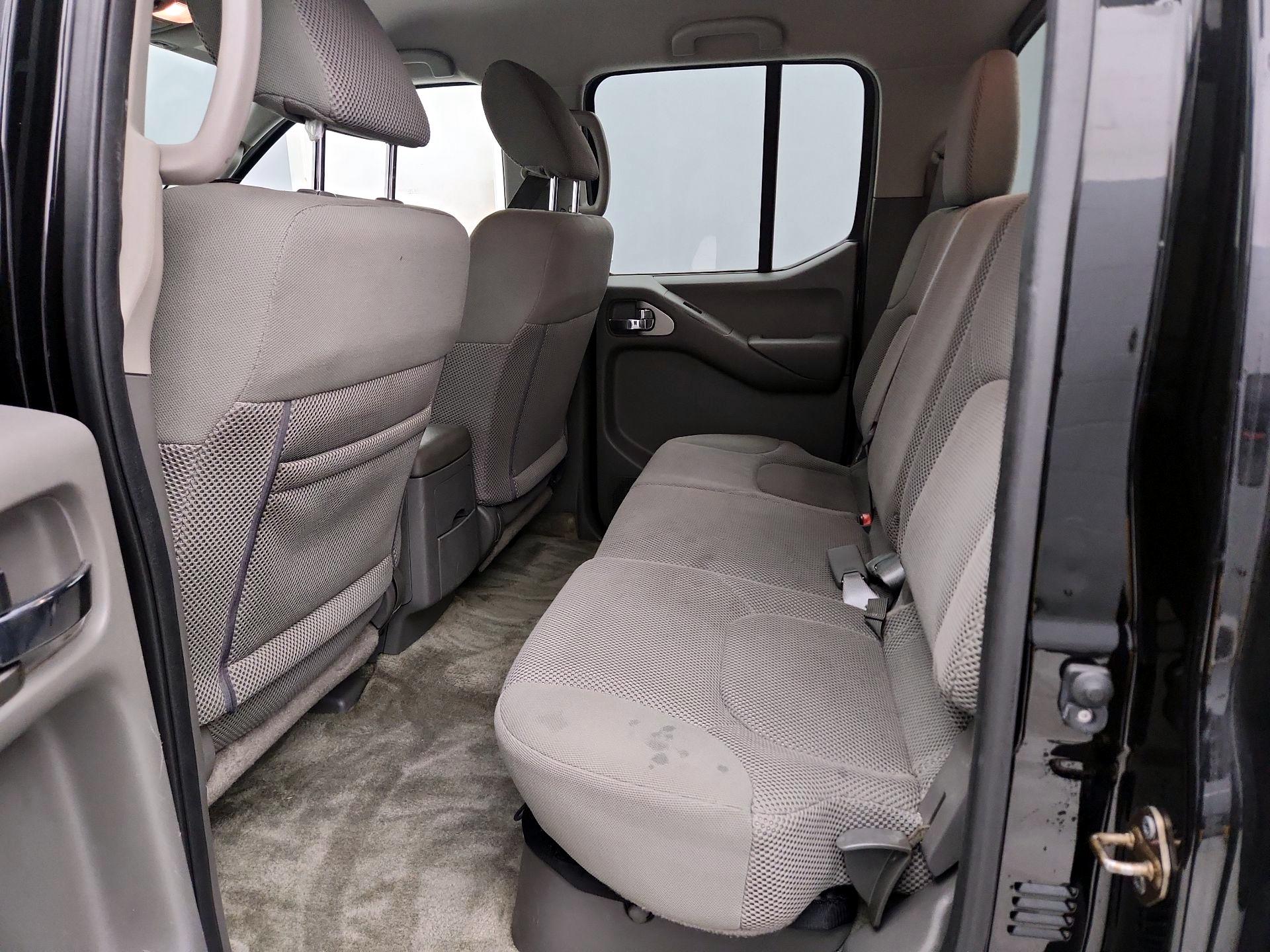 Thumbnail: 2016 Nissan Frontier - 18