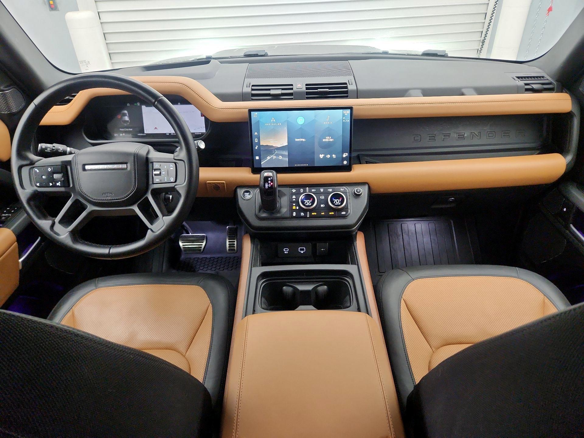 Thumbnail: 2023 Land Rover Defender - 9