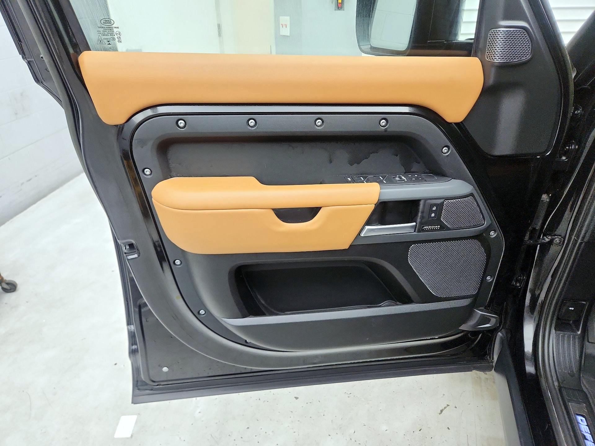 Thumbnail: 2023 Land Rover Defender - 12