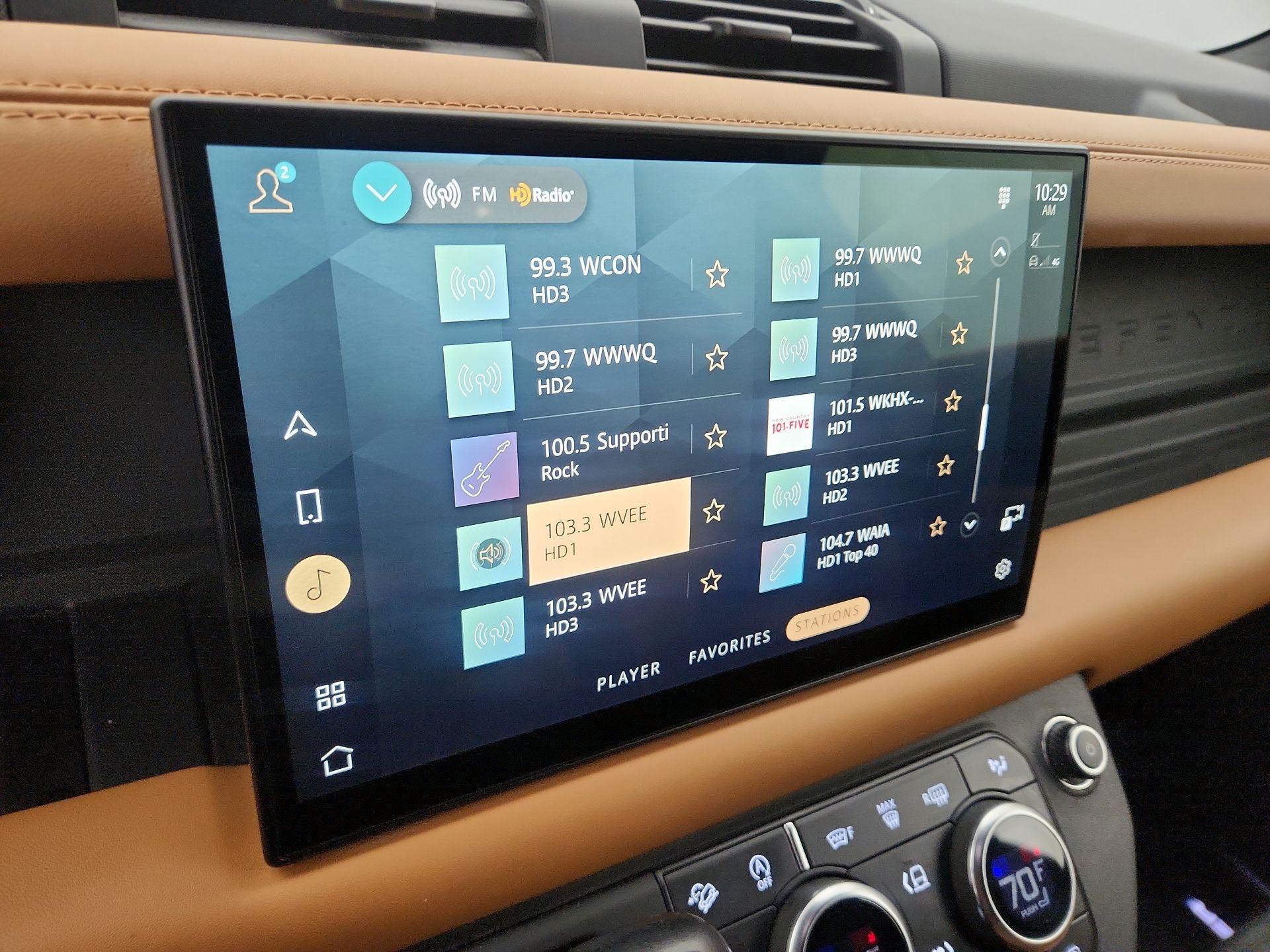 Thumbnail: 2023 Land Rover Defender - 15