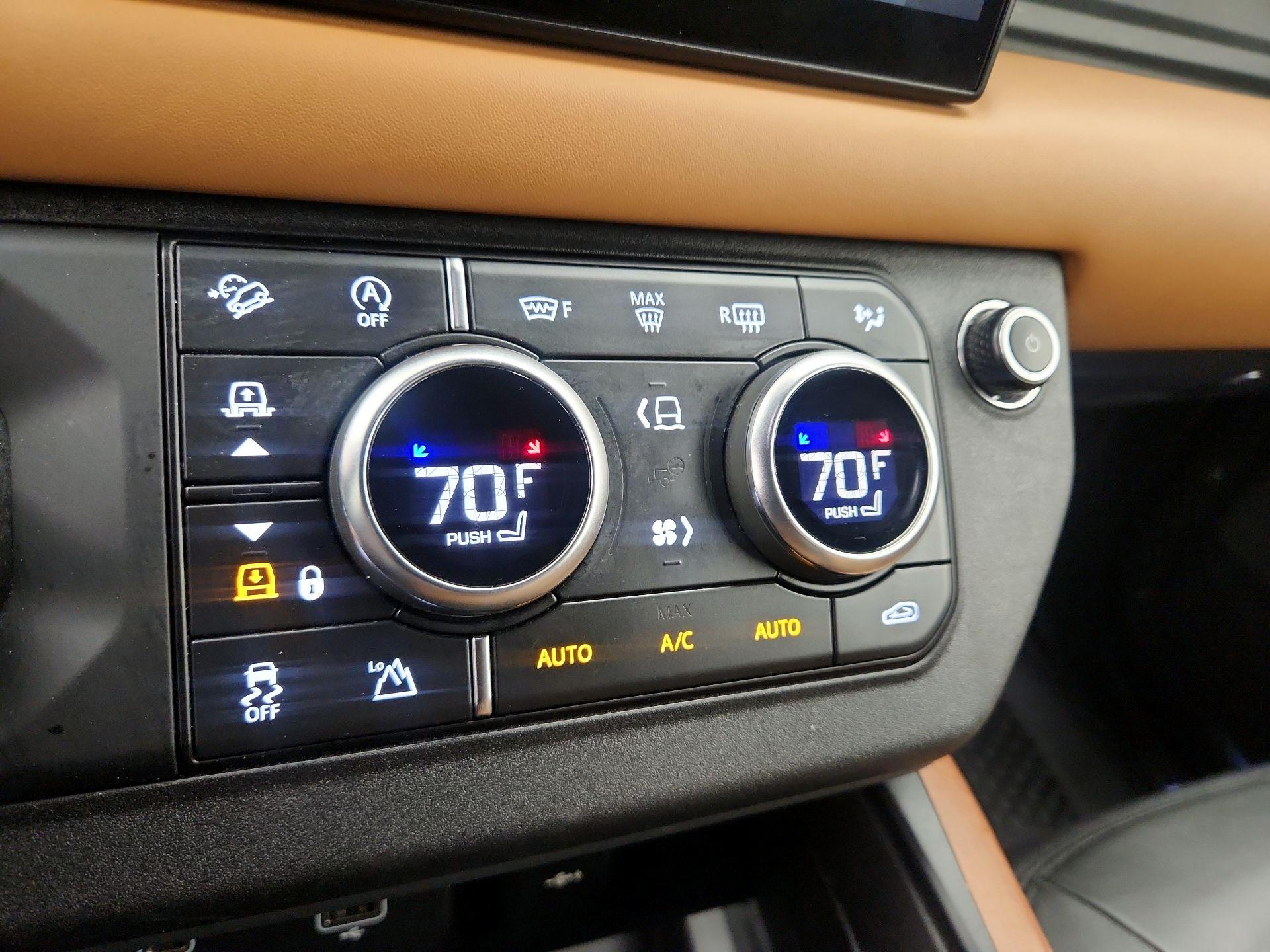 Thumbnail: 2023 Land Rover Defender - 16