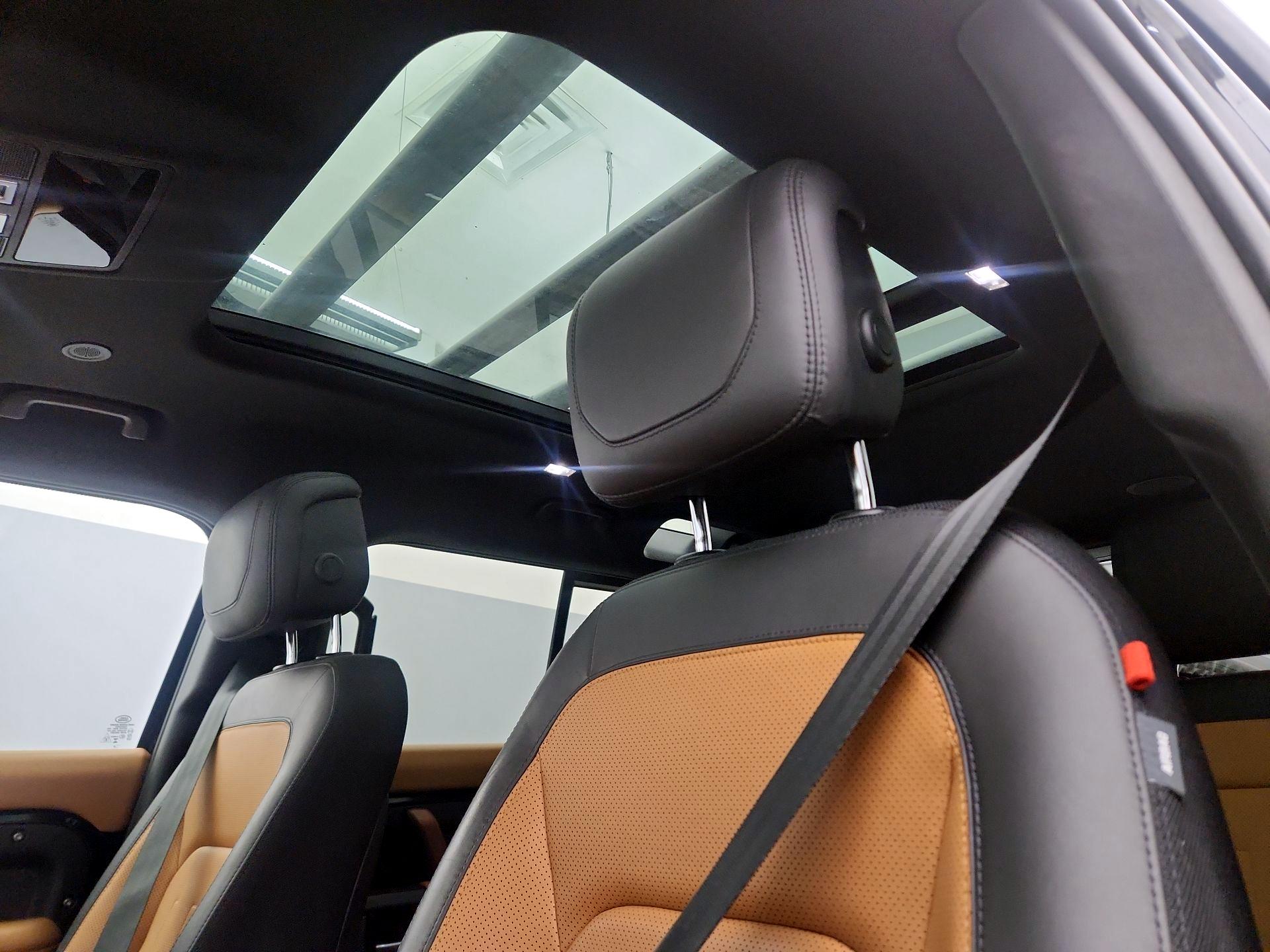 Thumbnail: 2023 Land Rover Defender - 19