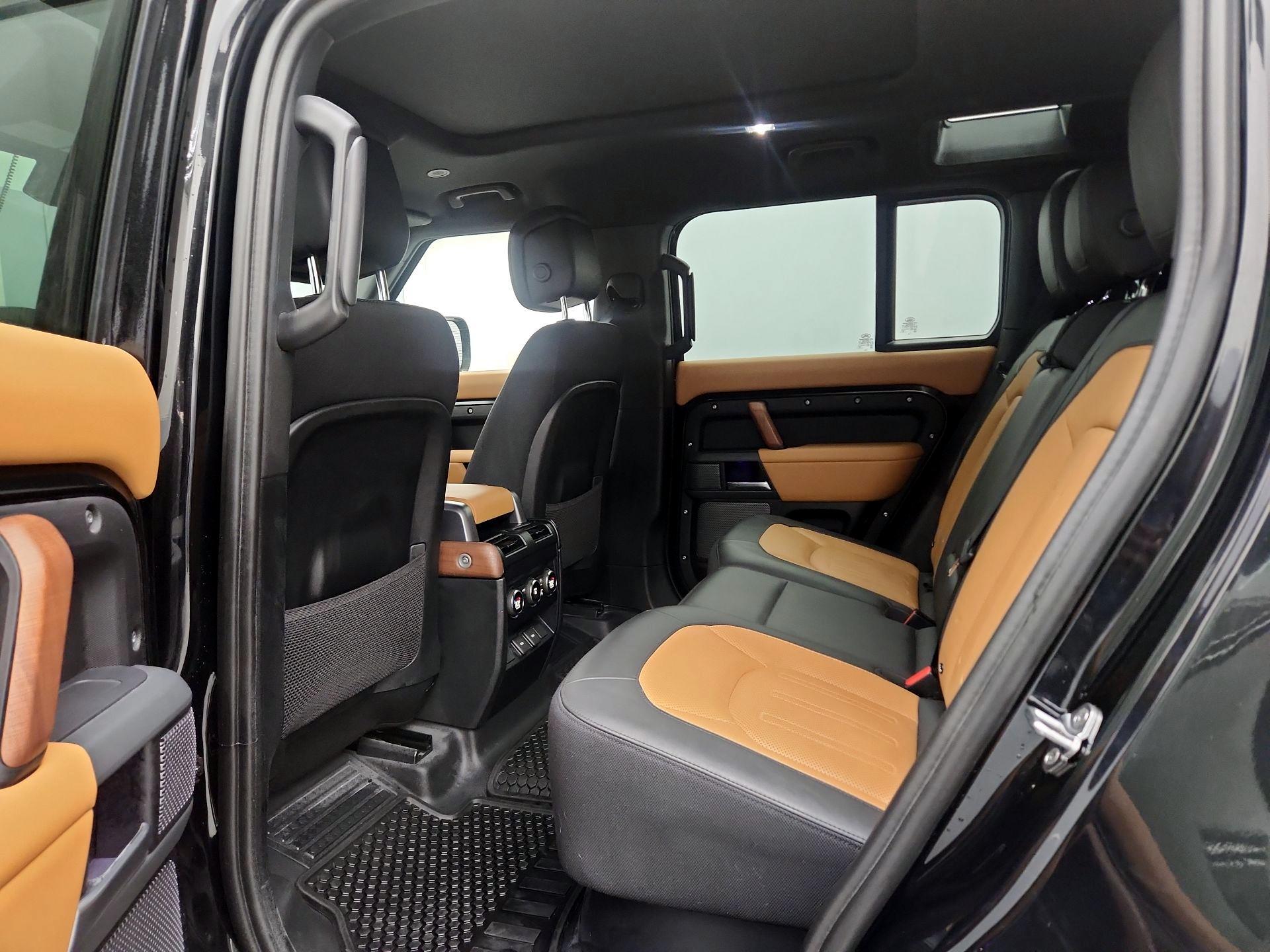 Thumbnail: 2023 Land Rover Defender - 20