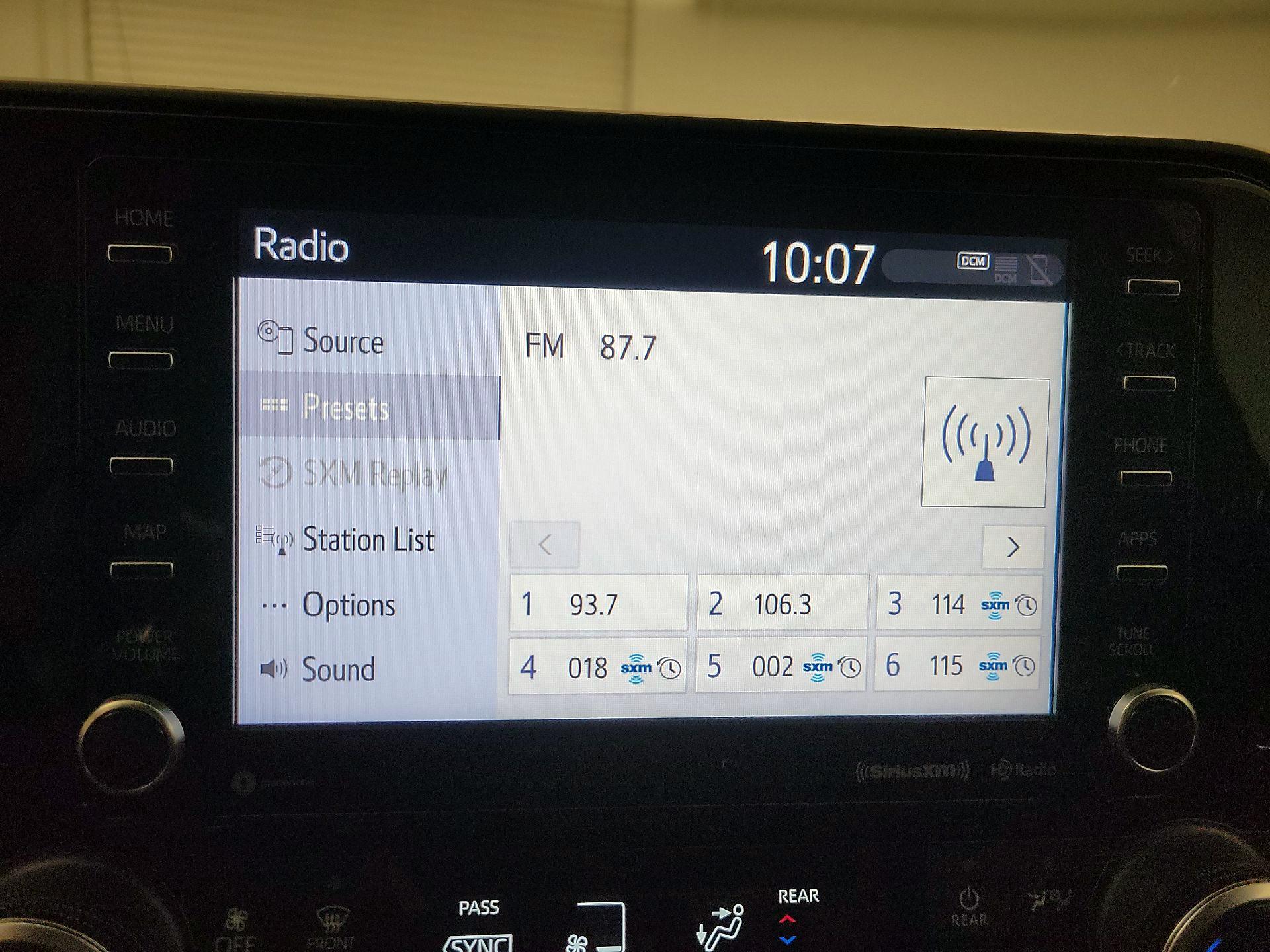 Thumbnail: 2021 Toyota Highlander - 15