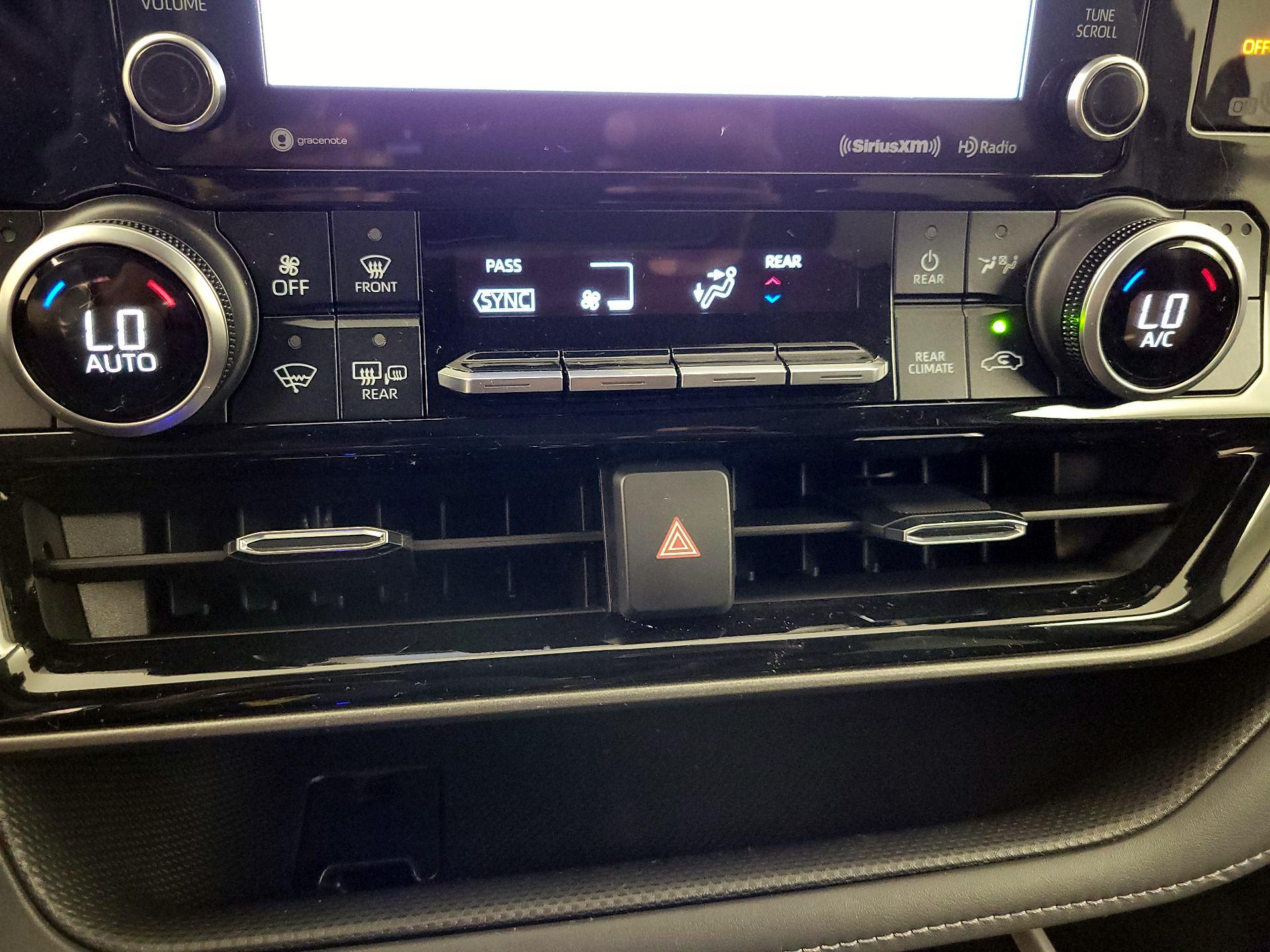 Thumbnail: 2021 Toyota Highlander - 16