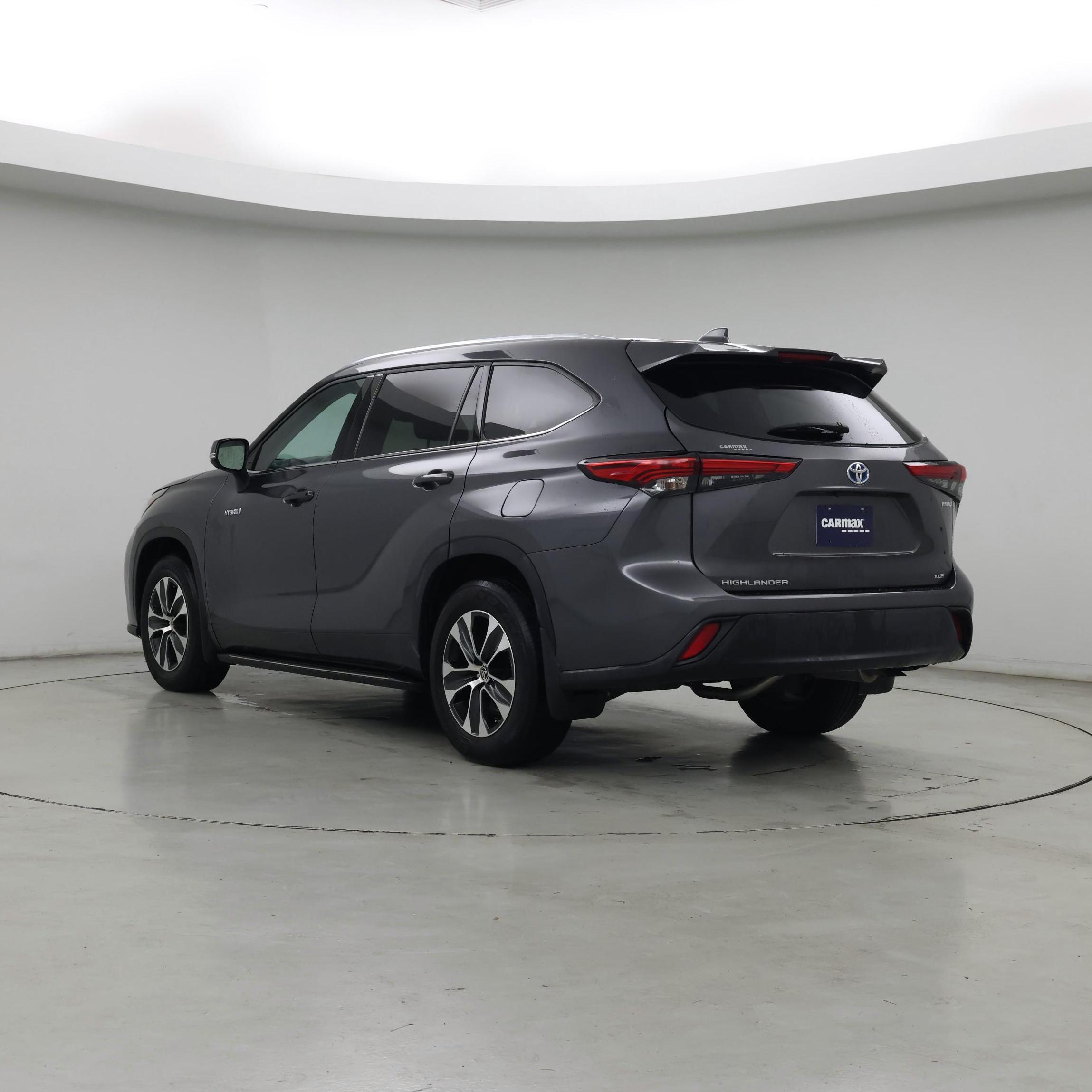 Thumbnail: 2021 Toyota Highlander - 2