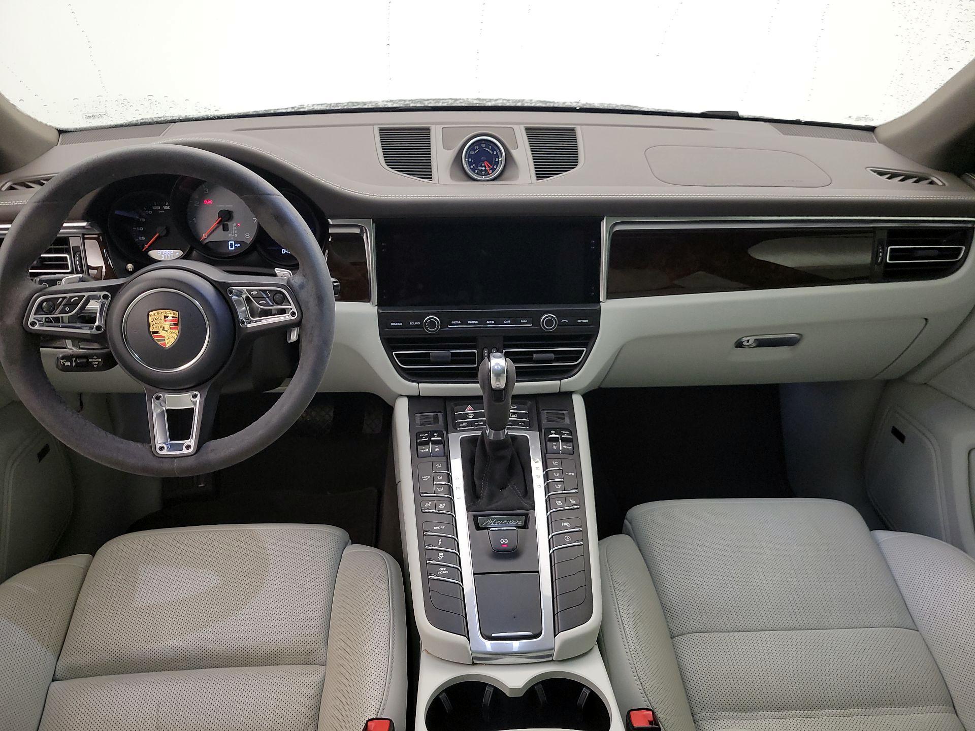 Thumbnail: 2019 Porsche Macan - 9