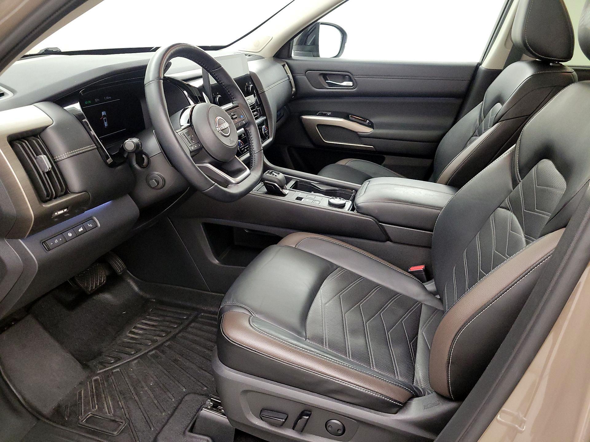 Thumbnail: 2023 Nissan Pathfinder - 11