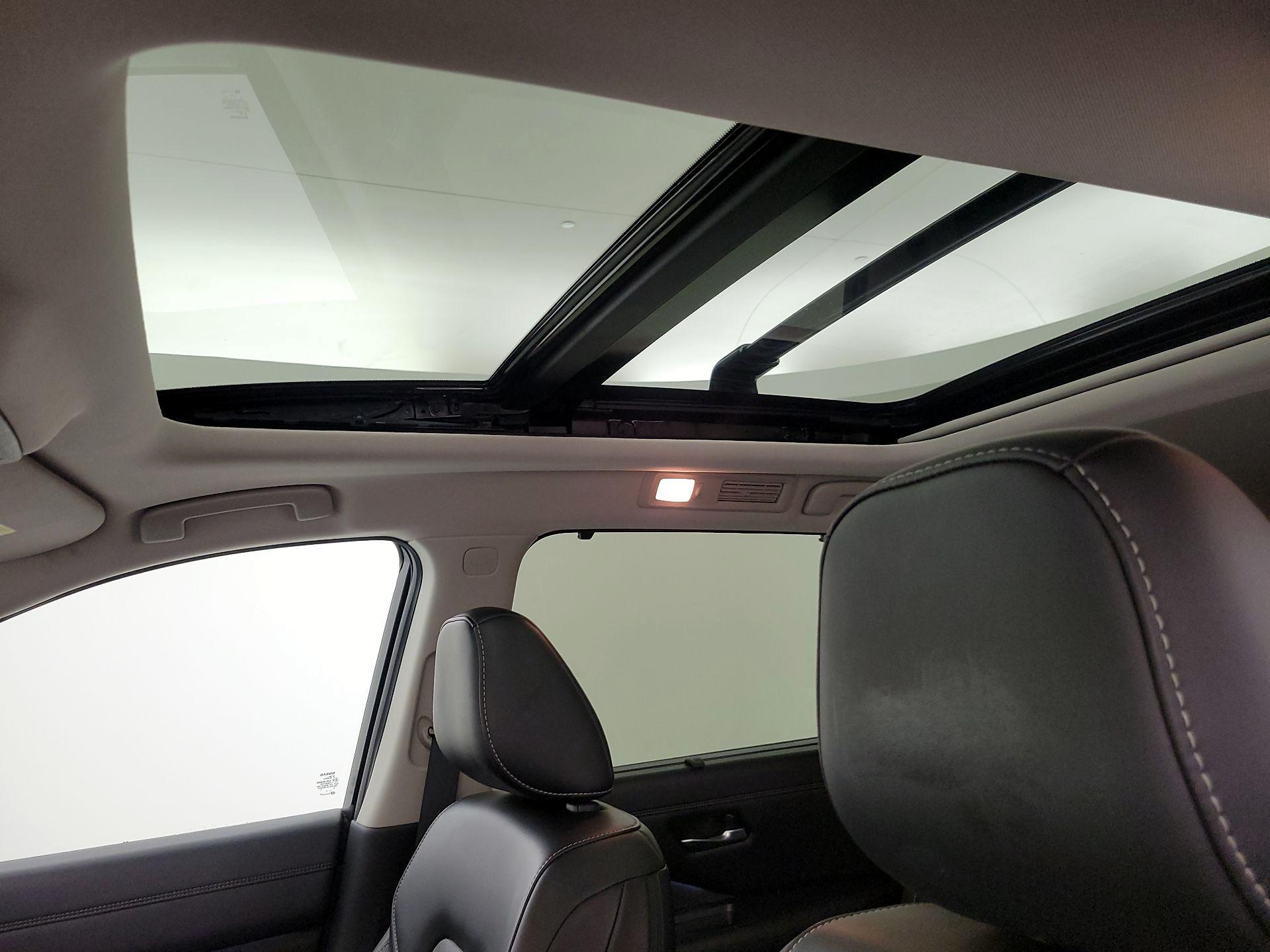 Thumbnail: 2023 Nissan Pathfinder - 20