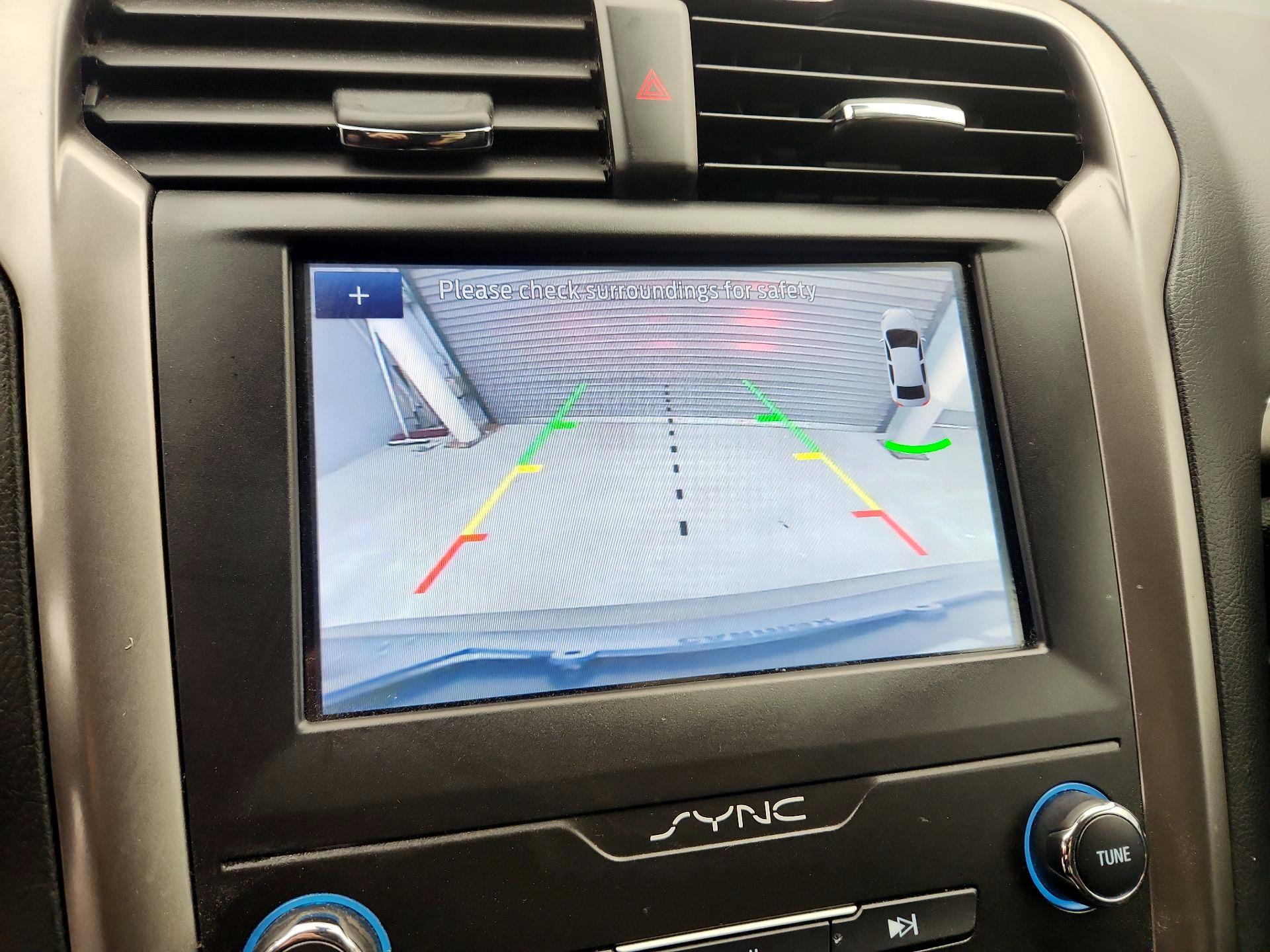 Thumbnail: 2020 Ford Fusion - 14