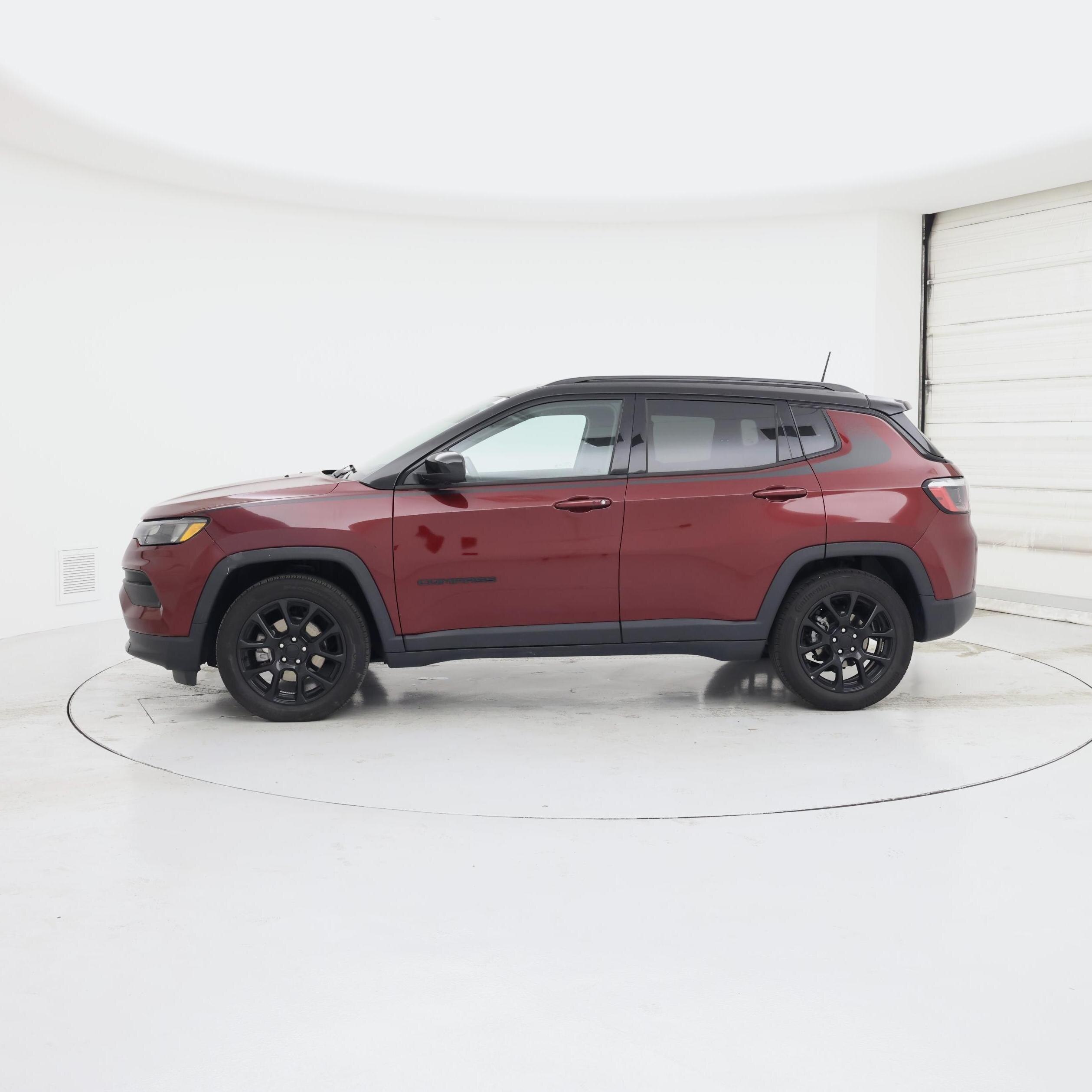 Thumbnail: 2022 Jeep Compass - 3