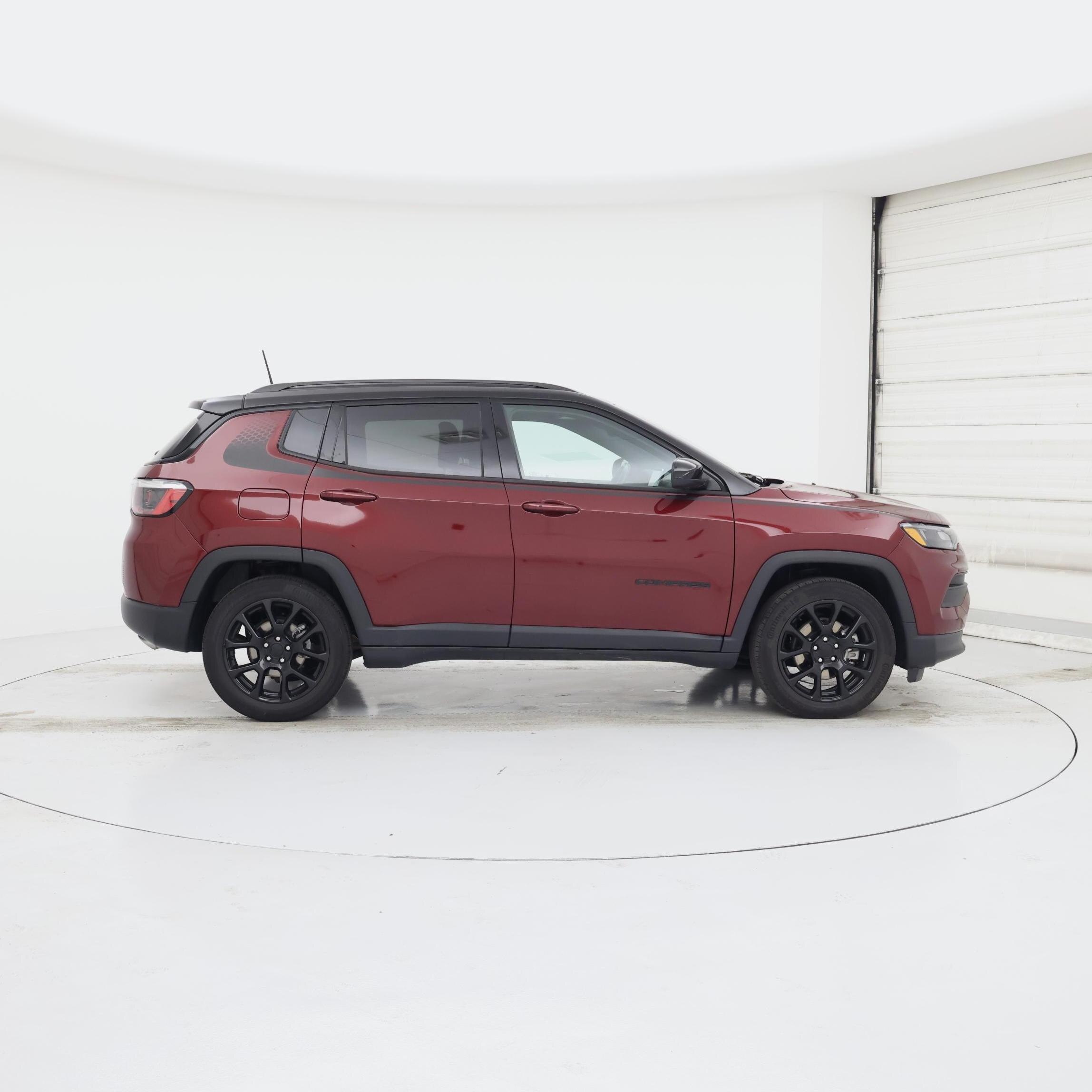 Thumbnail: 2022 Jeep Compass - 7