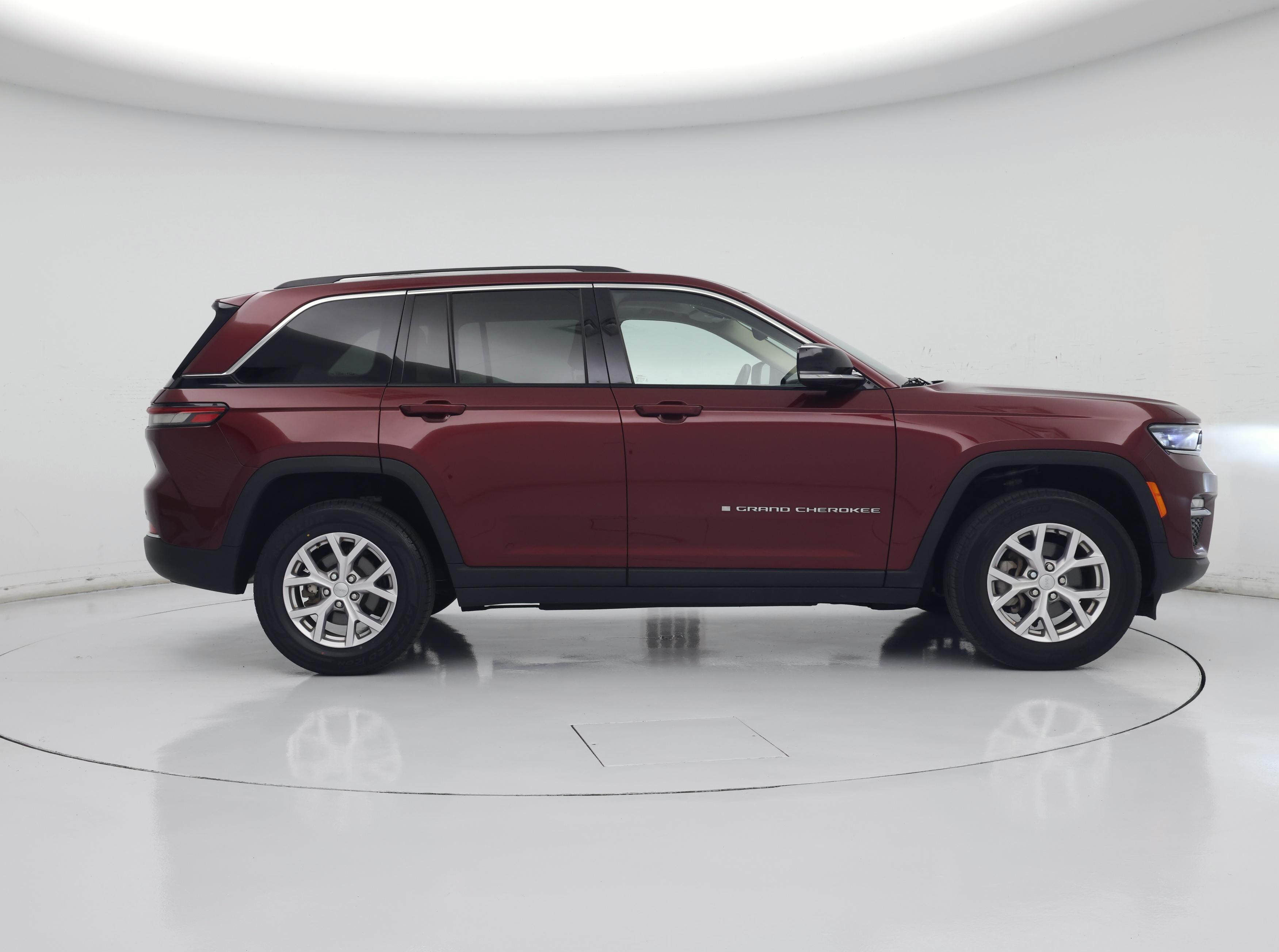 Thumbnail: 2022 Jeep Grand Cherokee - 7