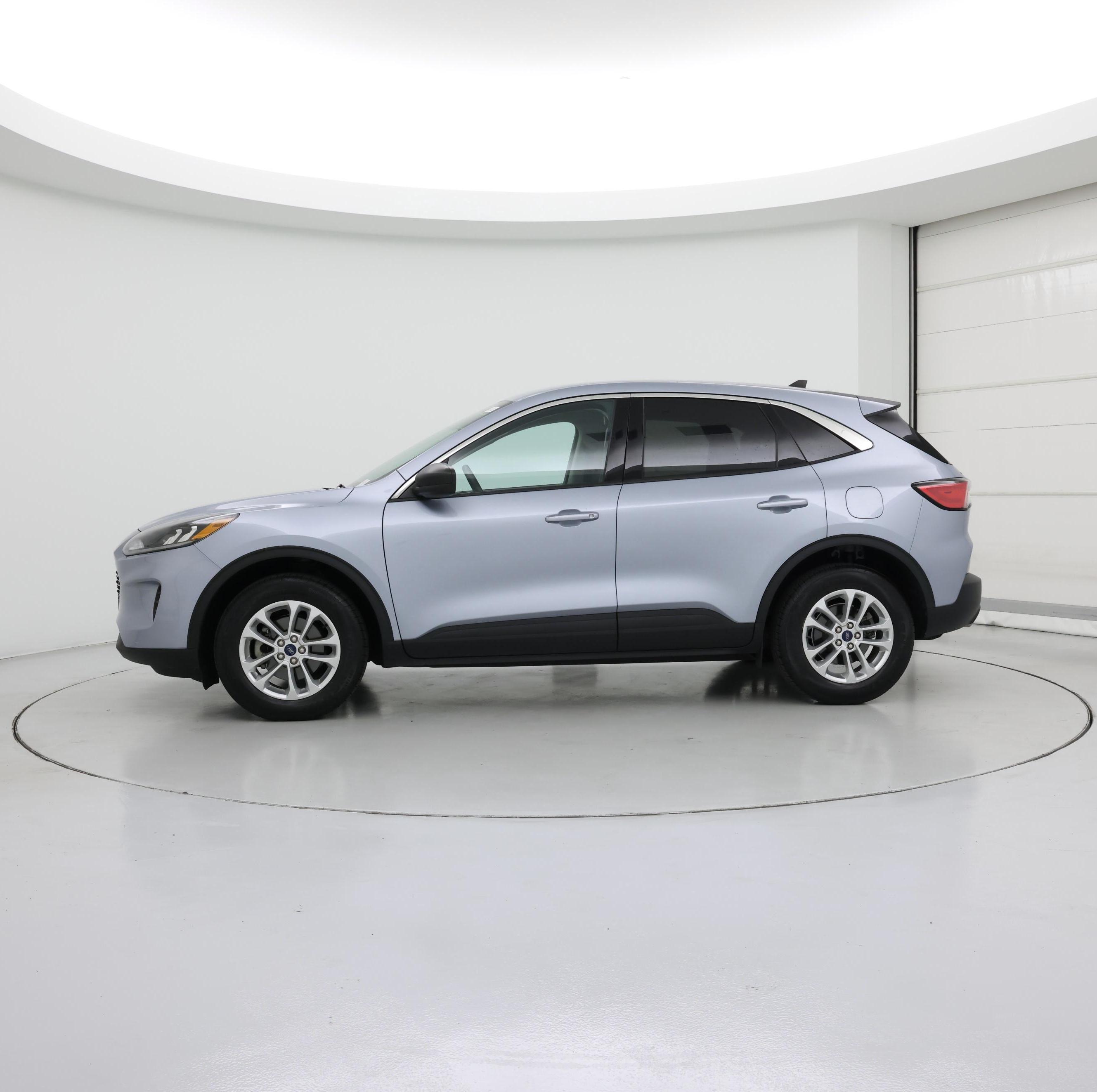 Thumbnail: 2022 Ford Escape - 3