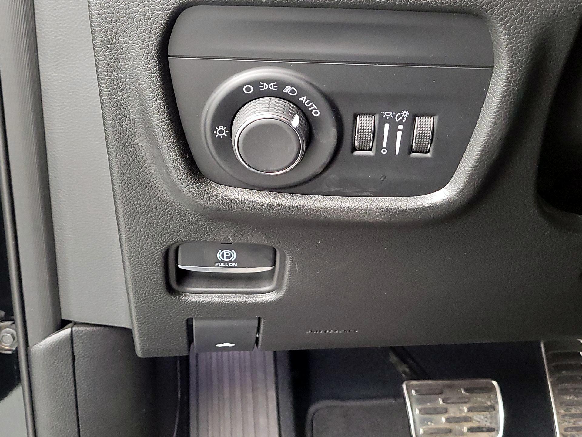 Thumbnail: 2023 Jeep Grand Cherokee - 13