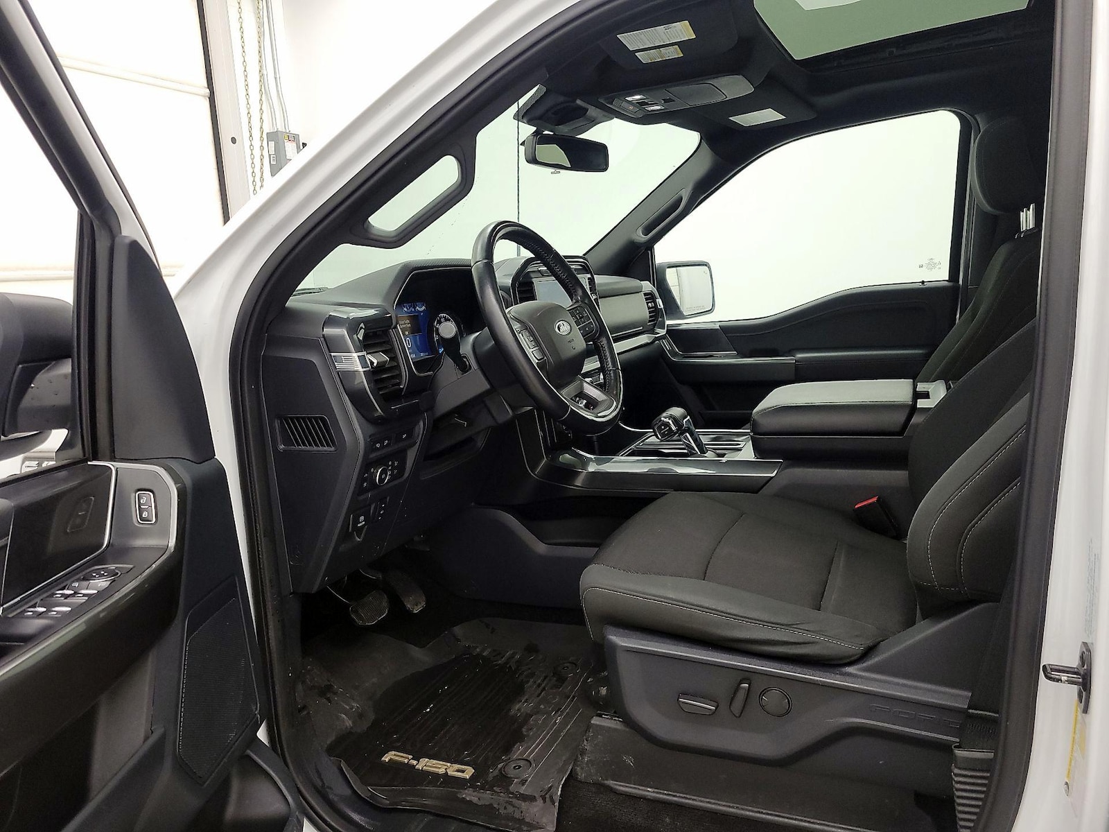 2022 Ford F-150 XLT - Photo 12
