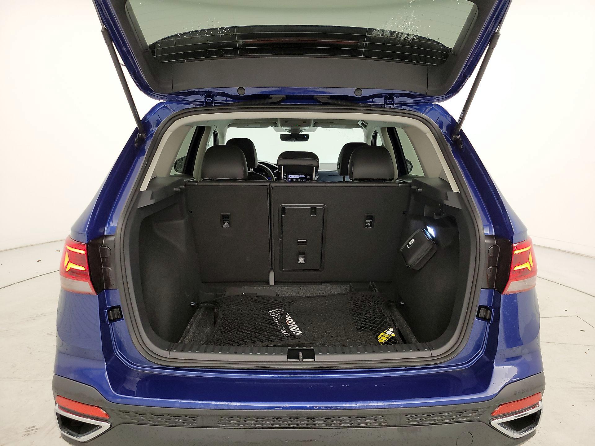 Thumbnail: 2024 Volkswagen Taos - 20