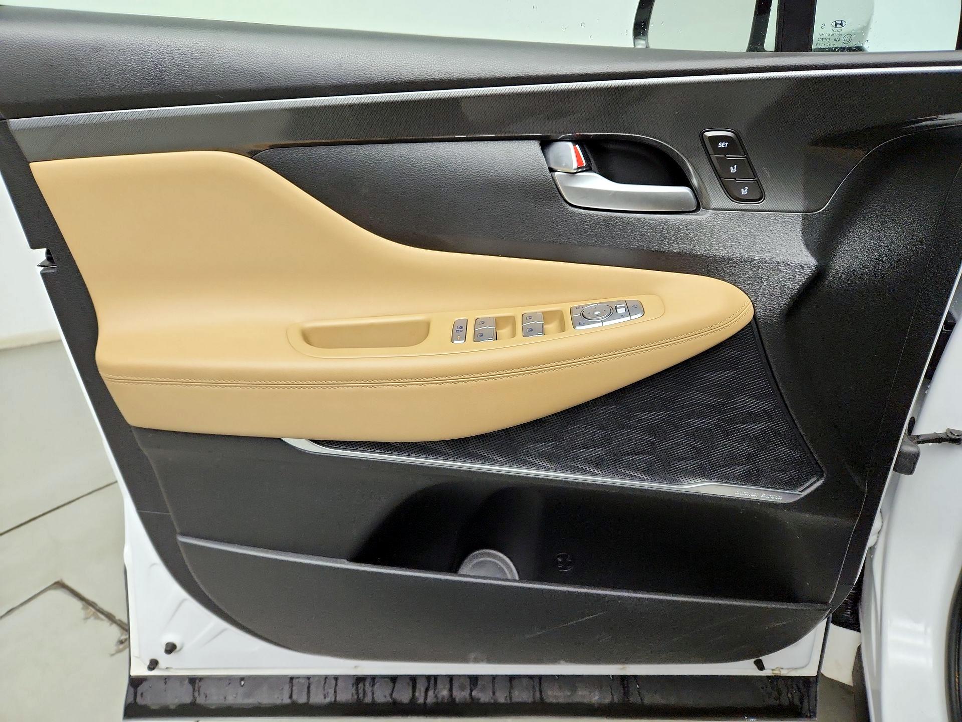 Thumbnail: 2023 Hyundai Santa Fe - 12