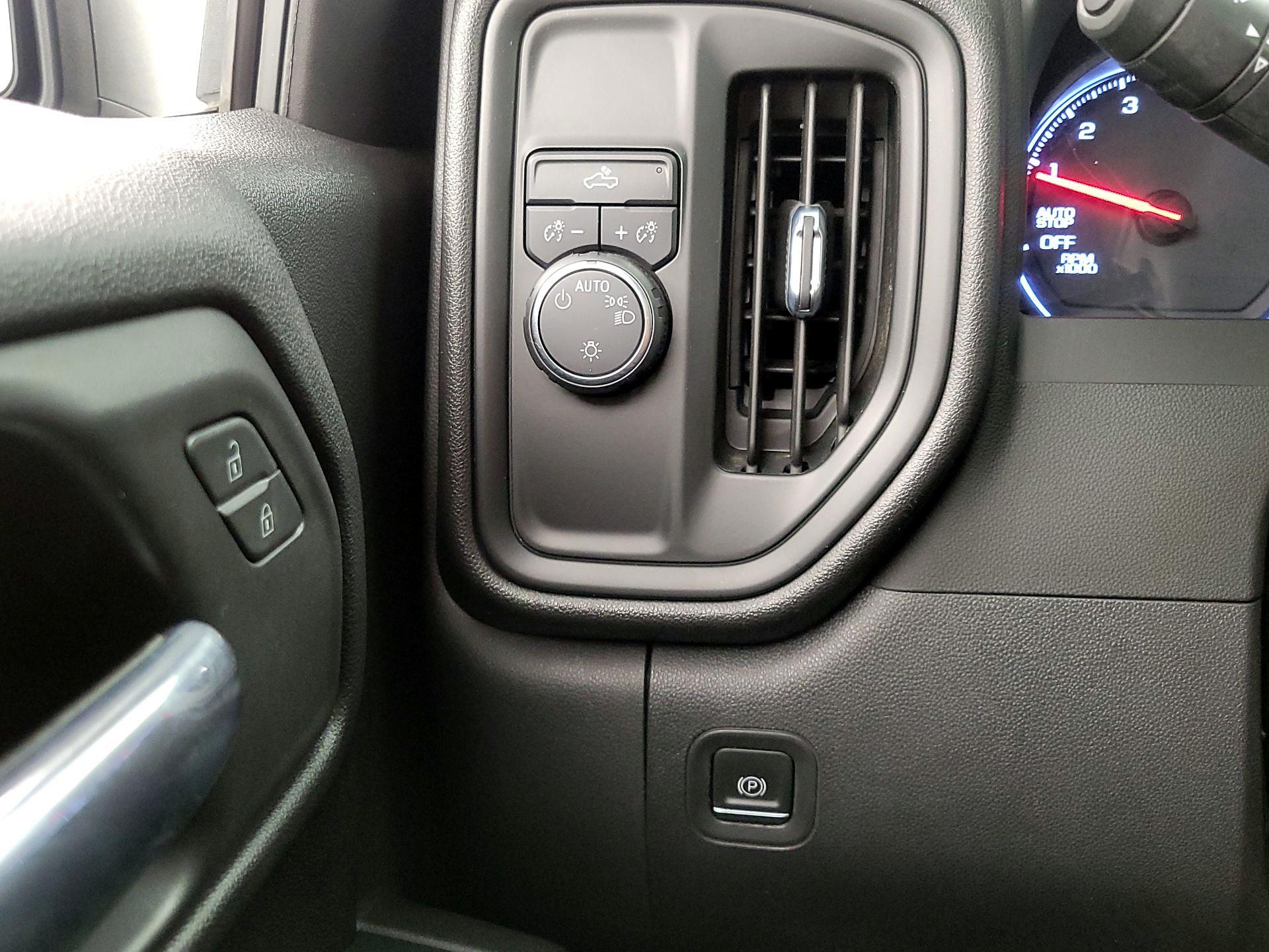 Thumbnail: 2023 Chevrolet Silverado 1500 - 13