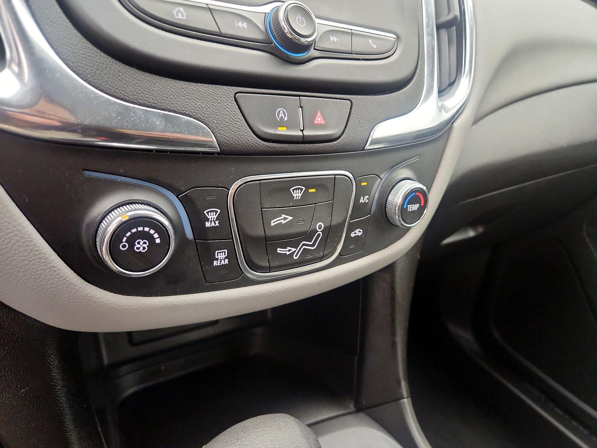 Thumbnail: 2023 Chevrolet Equinox - 16