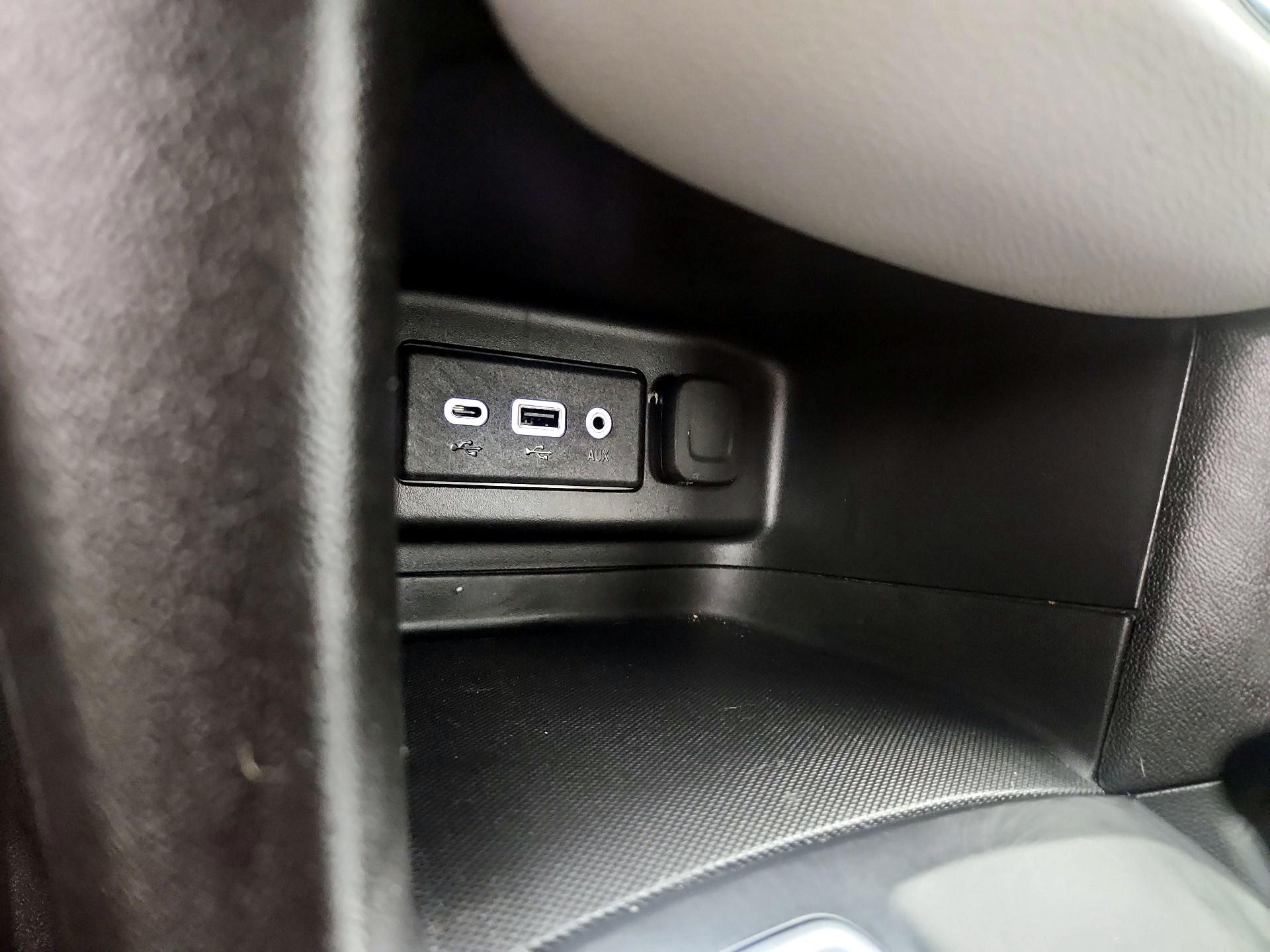 Thumbnail: 2023 Chevrolet Equinox - 18