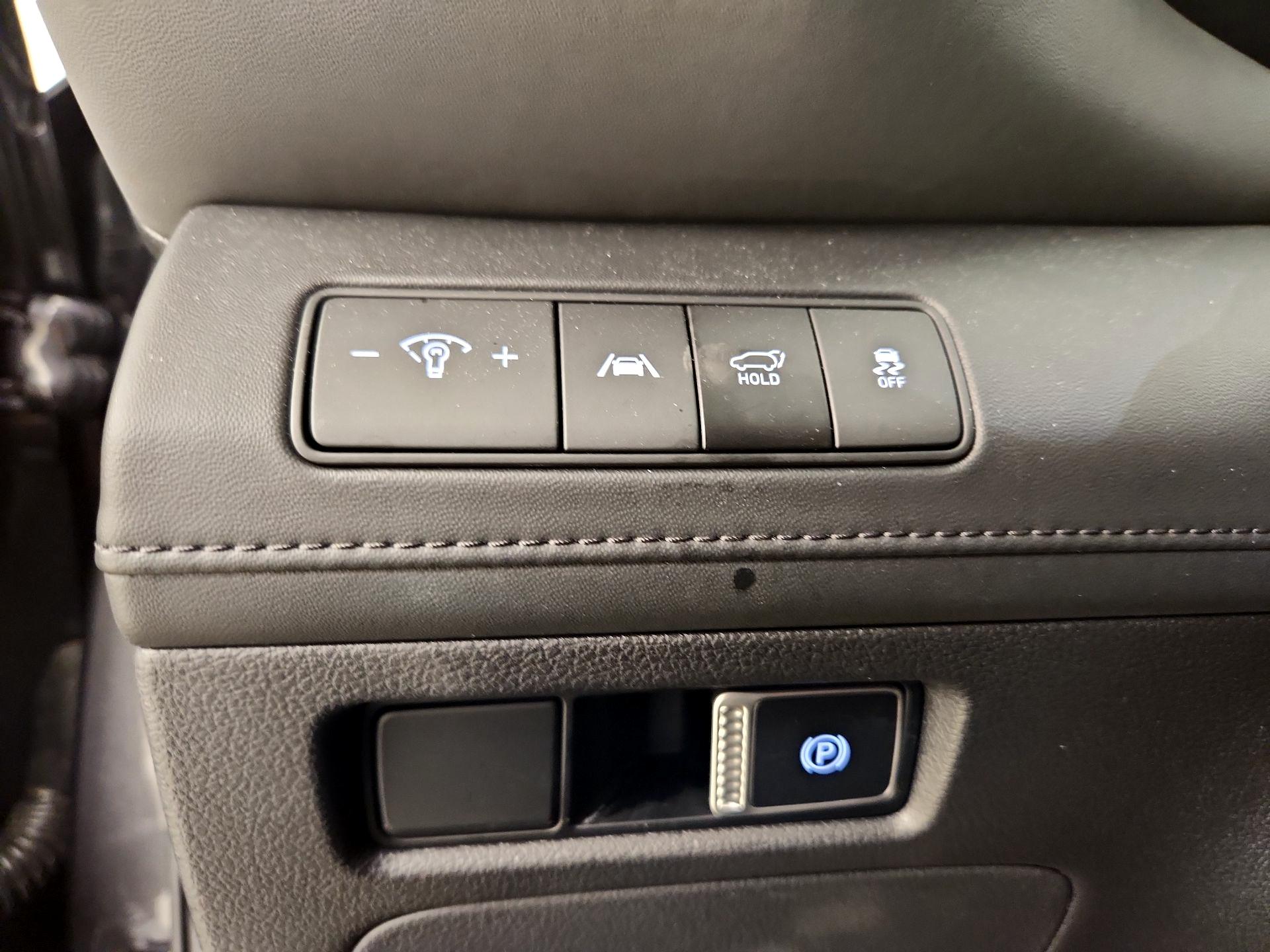 Thumbnail: 2023 Hyundai Santa Fe - 13