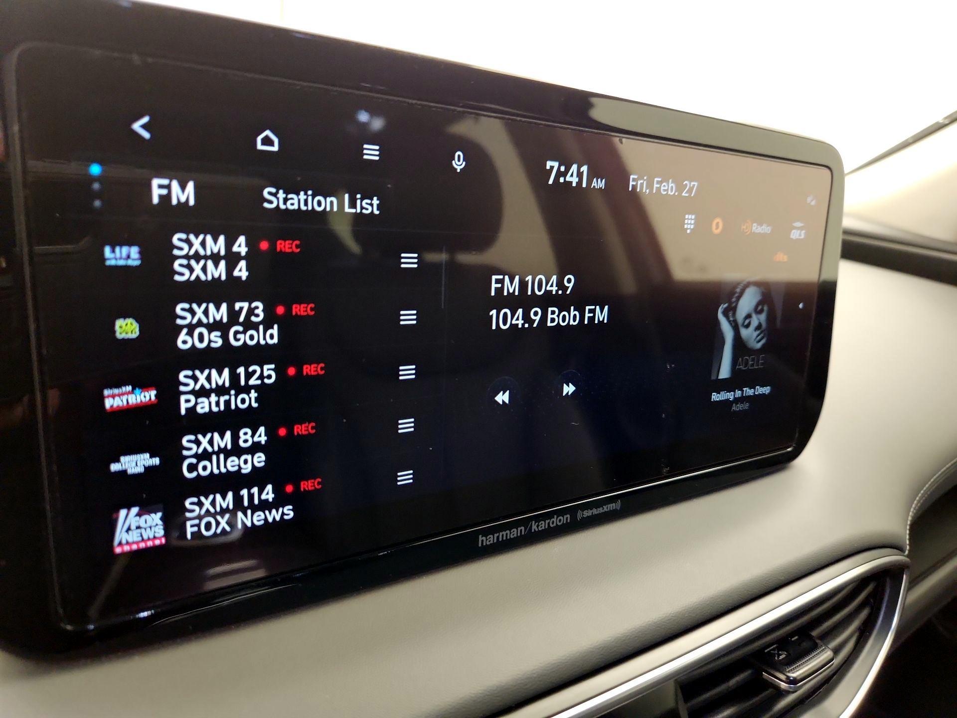 Thumbnail: 2023 Hyundai Santa Fe - 16