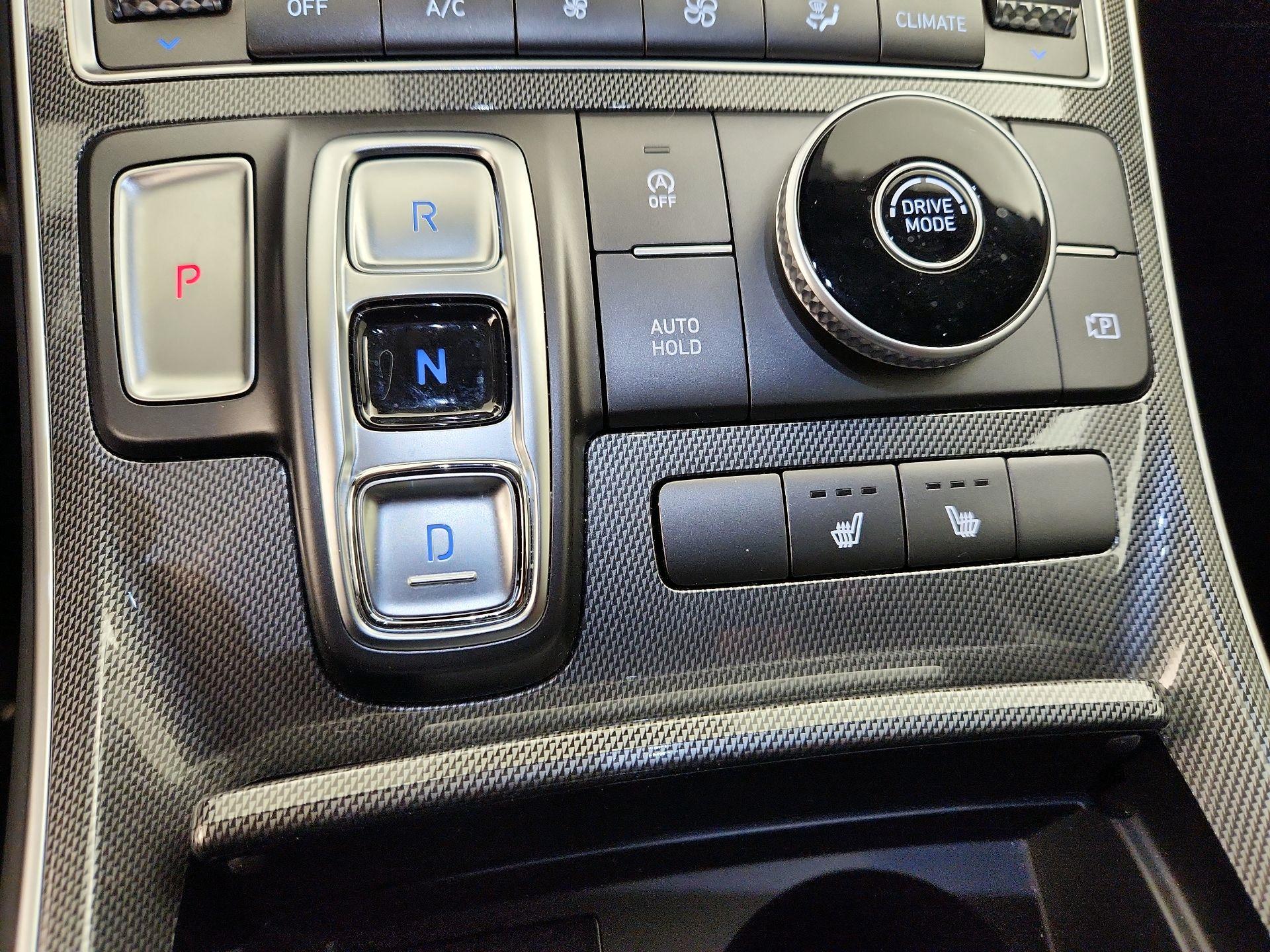 Thumbnail: 2023 Hyundai Santa Fe - 18