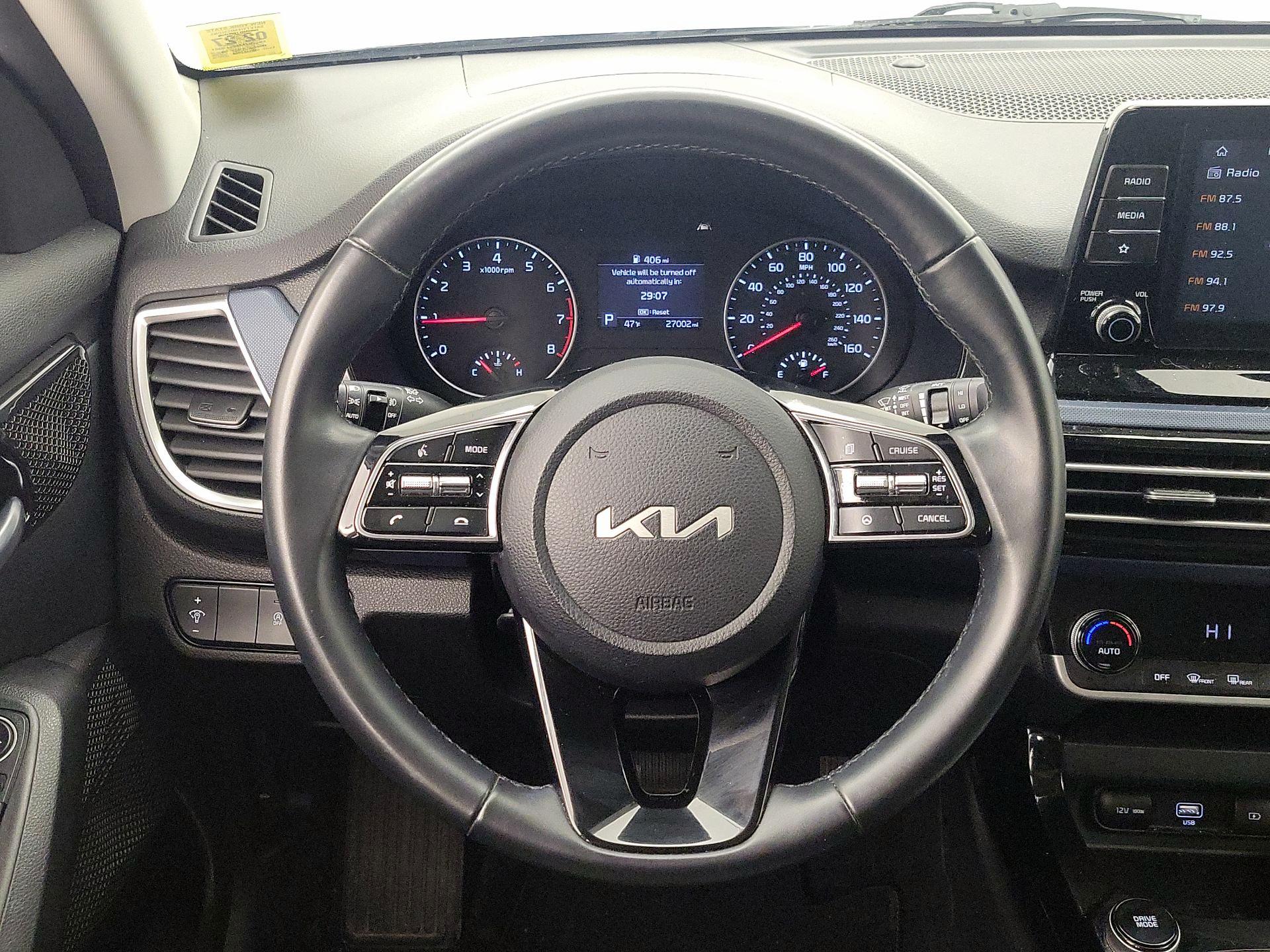 Thumbnail: 2023 Kia Seltos - 10