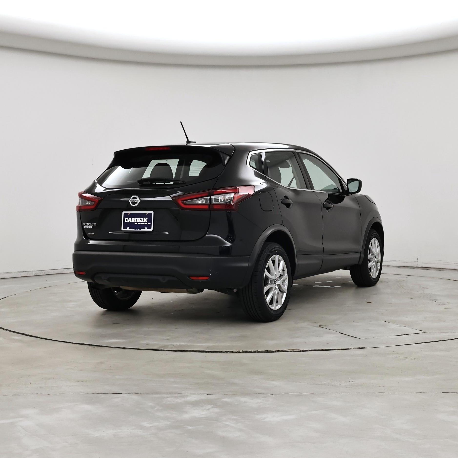 Thumbnail: 2021 Nissan Rogue Sport - 8