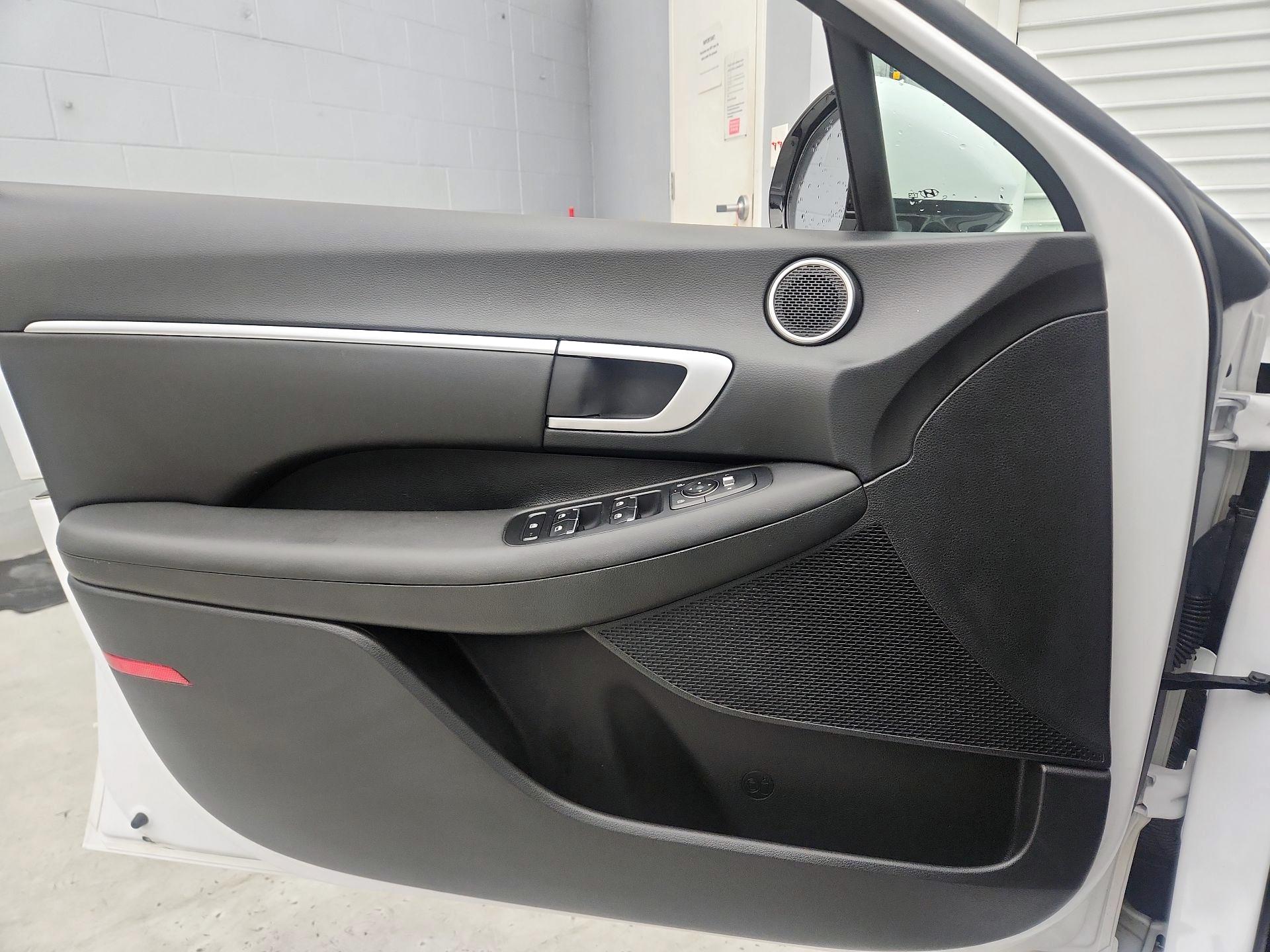 Thumbnail: 2024 Hyundai Sonata - 12