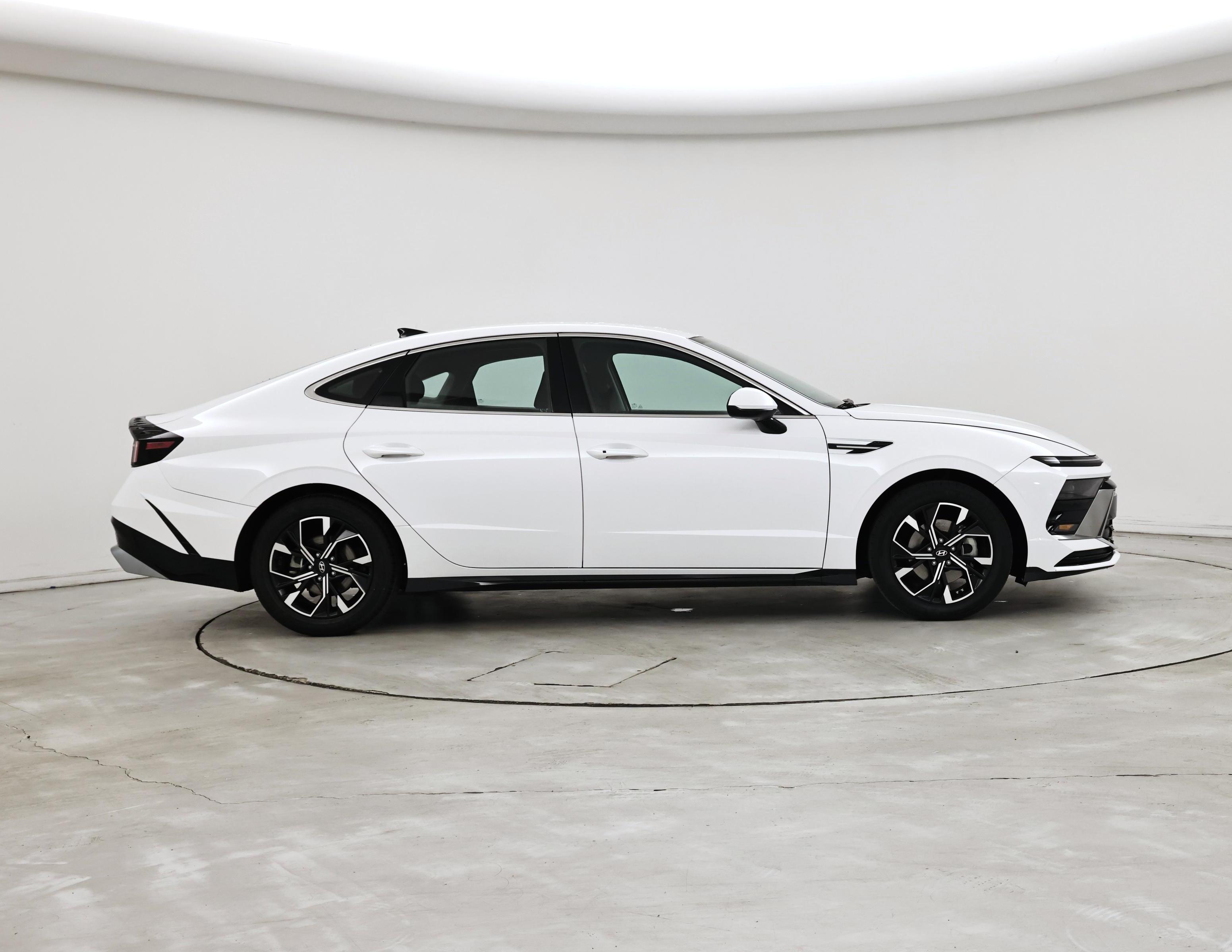 Thumbnail: 2024 Hyundai Sonata - 7