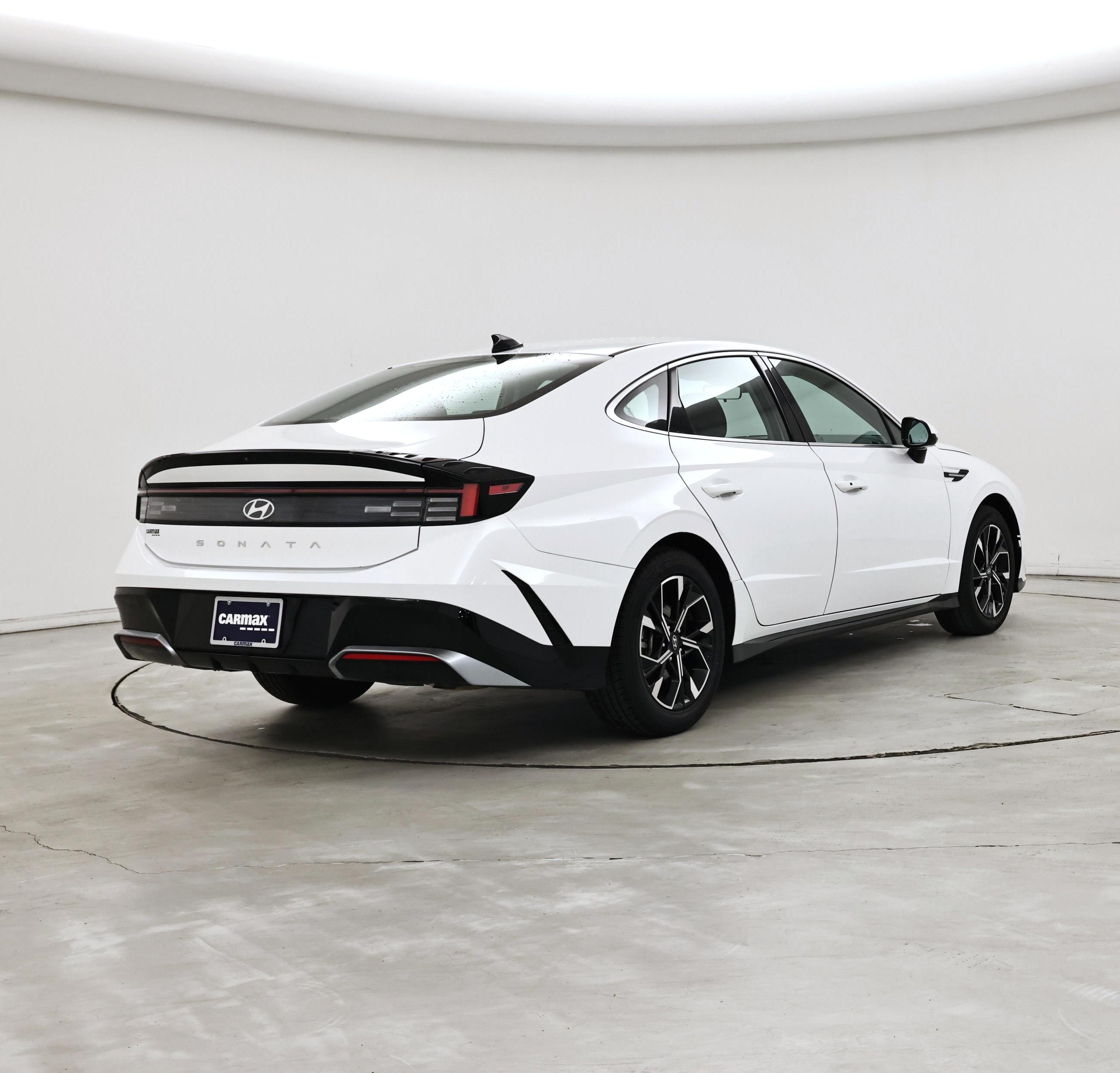 Thumbnail: 2024 Hyundai Sonata - 8