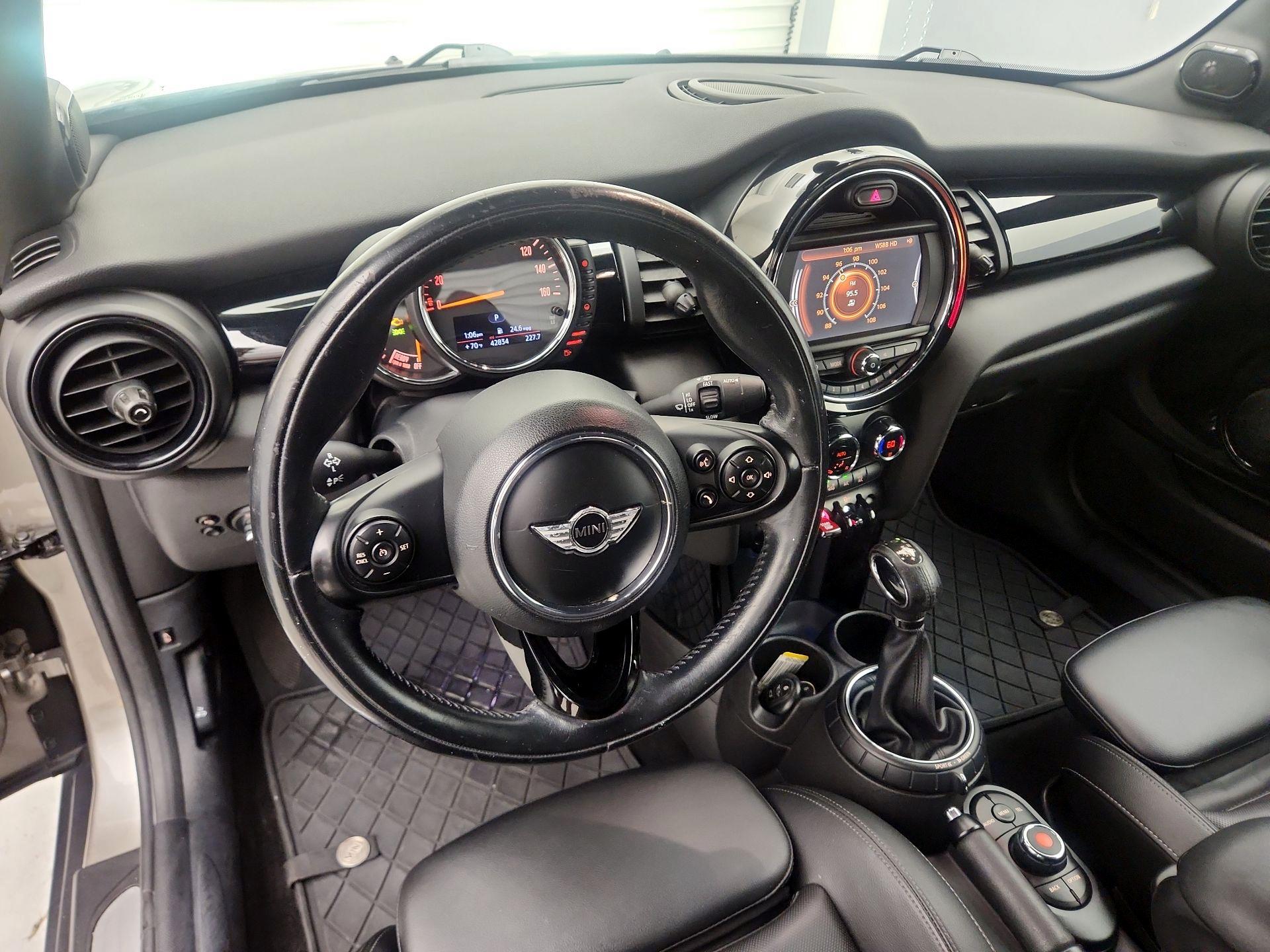Thumbnail: 2016 MINI Cooper - 9