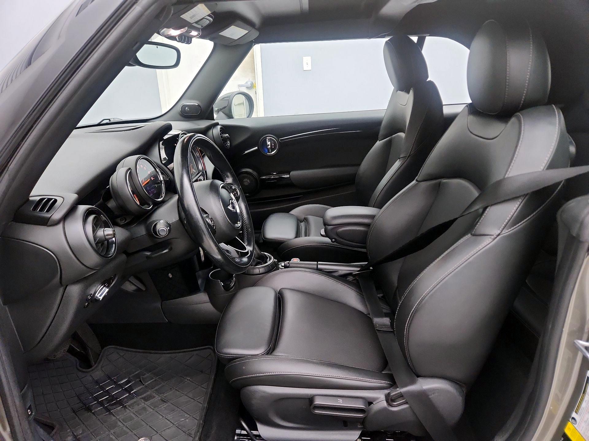 Thumbnail: 2016 MINI Cooper - 11